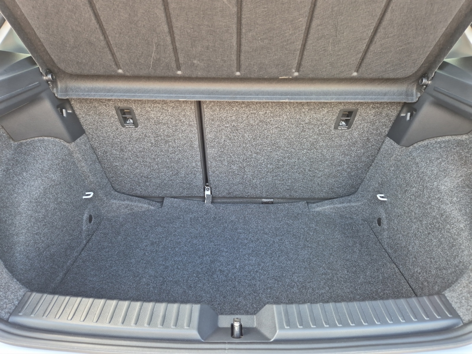Fahrzeugabbildung SEAT Ibiza 1.0 Reference LED Klima DAB PDC SHZ LM