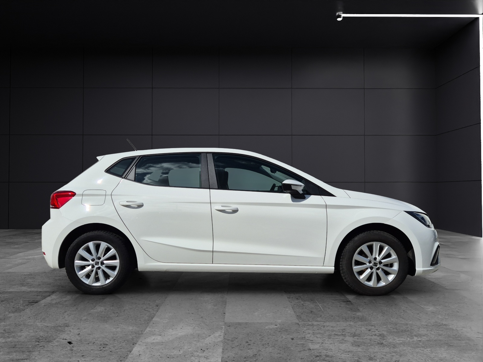 Fahrzeugabbildung SEAT Ibiza 1.0 Reference LED Klima DAB PDC SHZ LM