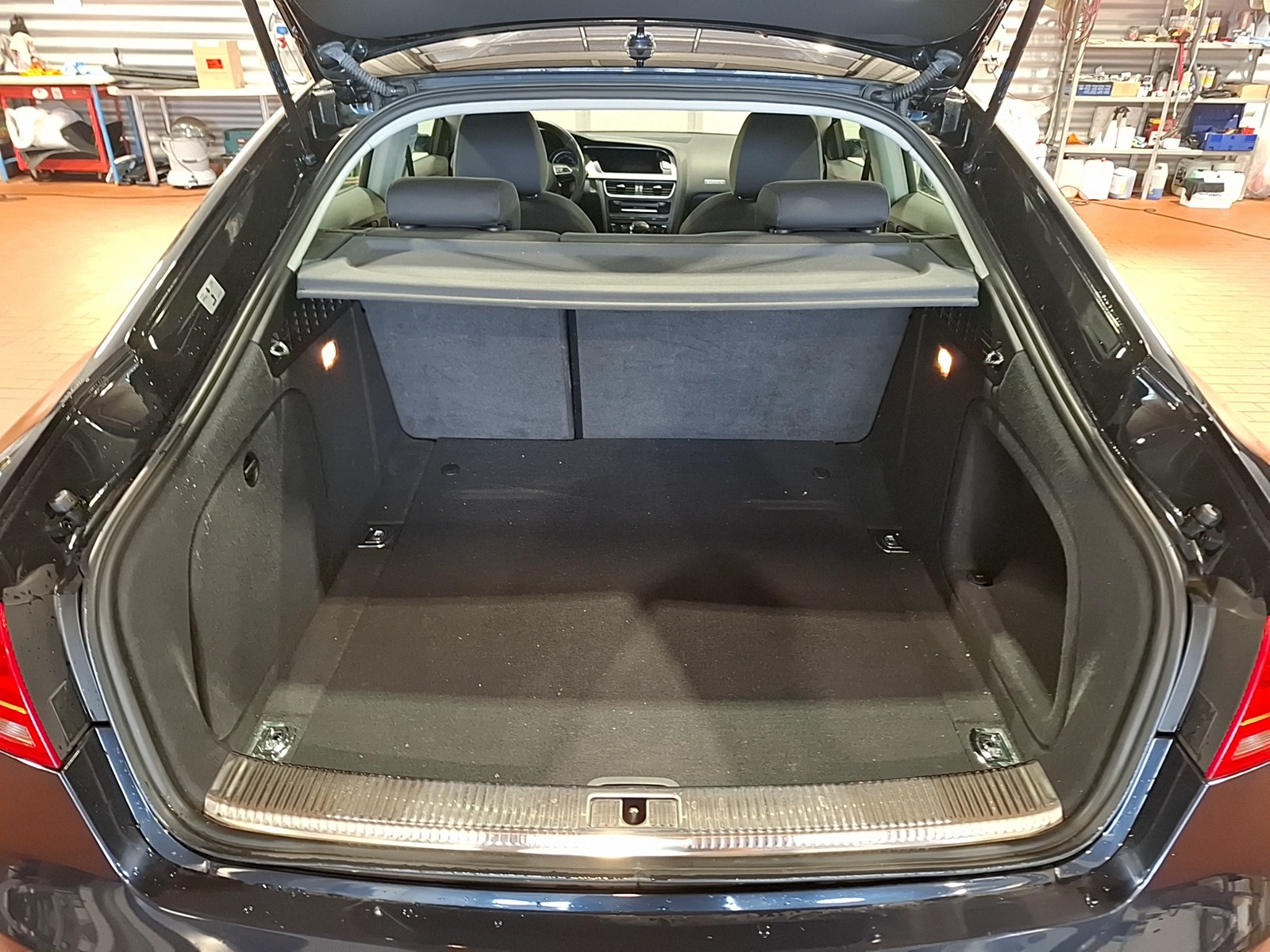 Fahrzeugabbildung Audi A5 Sportback TFSI quattro NAVI AHK SH