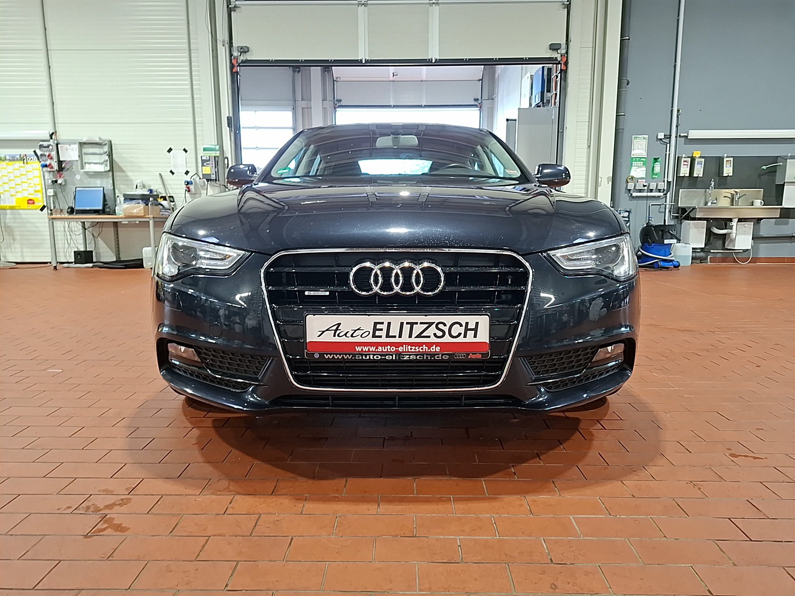 Fahrzeugabbildung Audi A5 Sportback TFSI quattro NAVI AHK SH