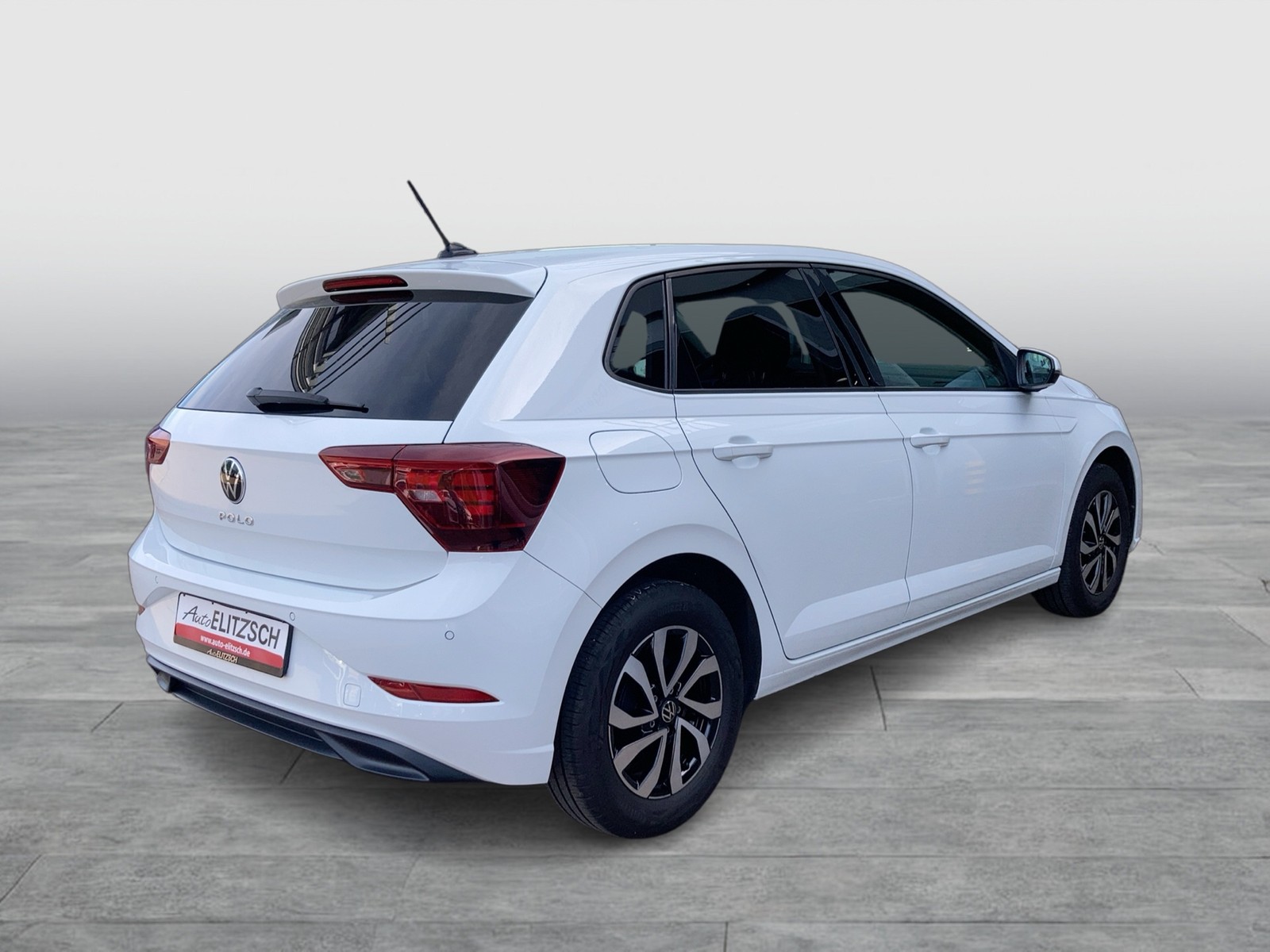 Fahrzeugabbildung Volkswagen Polo TSI Active DSG LED ACC PDC SH