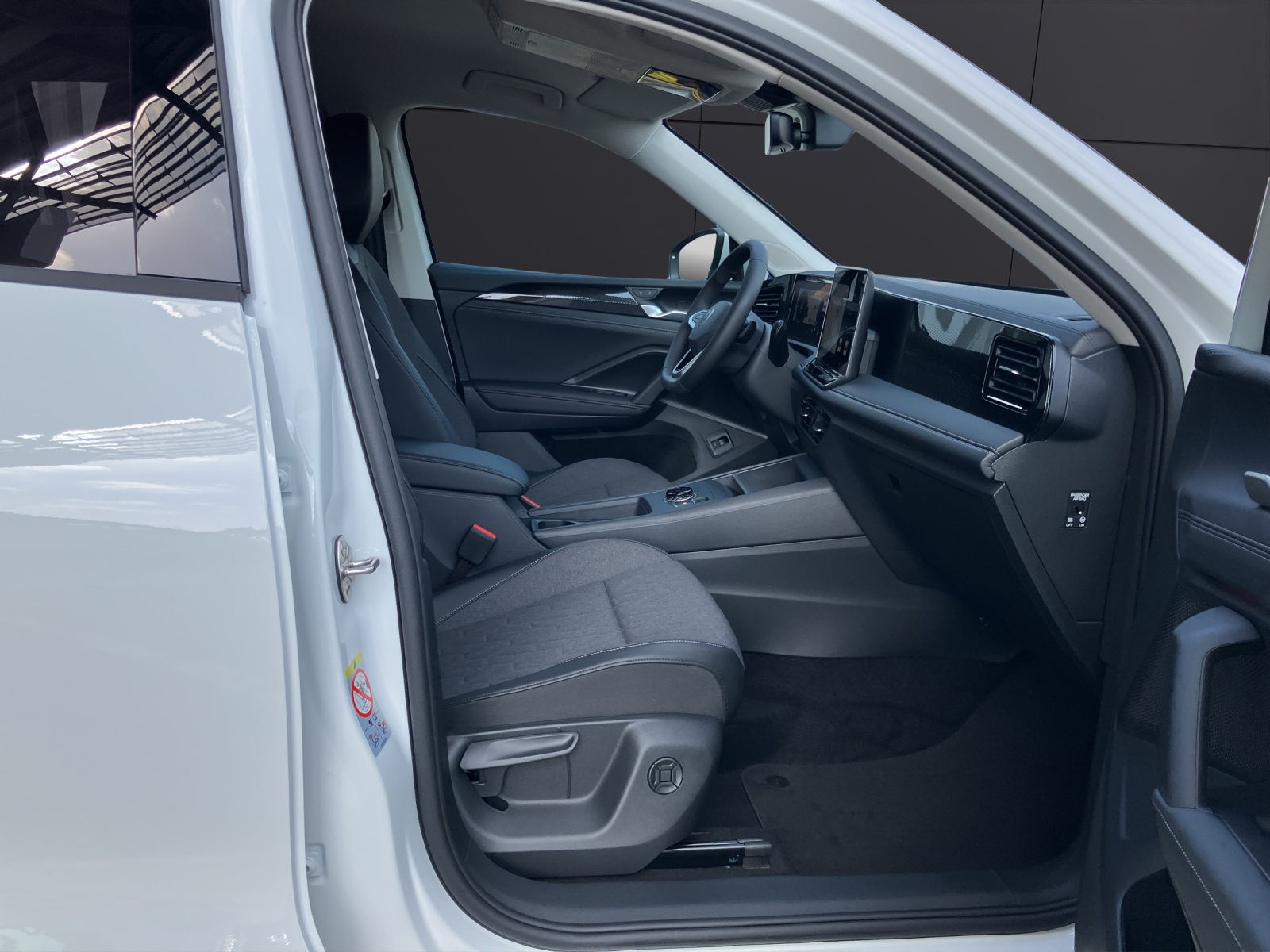 Fahrzeugabbildung Volkswagen Tiguan TDI Life NAVI LED+ Kessy easyOpen