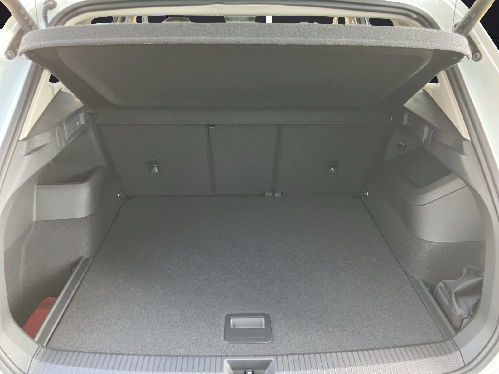 Fahrzeugabbildung Volkswagen Tiguan TDI Life NAVI LED+ Kessy easyOpen