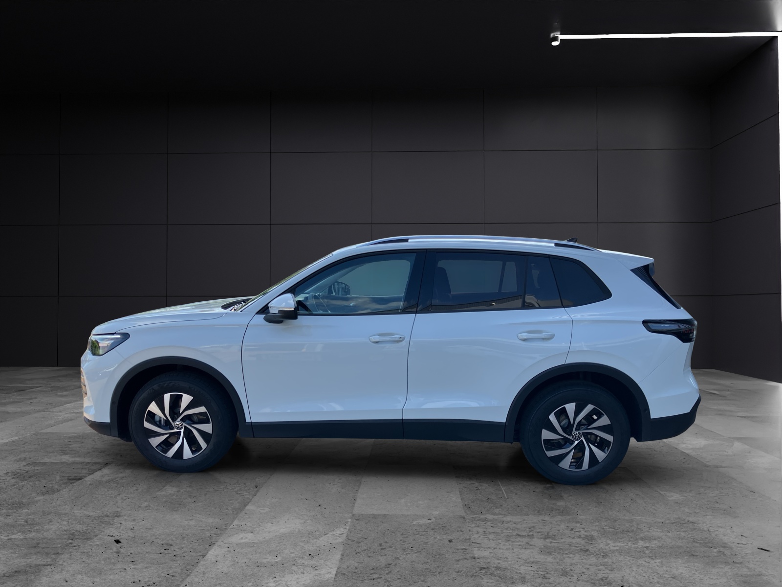 Fahrzeugabbildung Volkswagen Tiguan TDI Life NAVI LED+ Kessy easyOpen