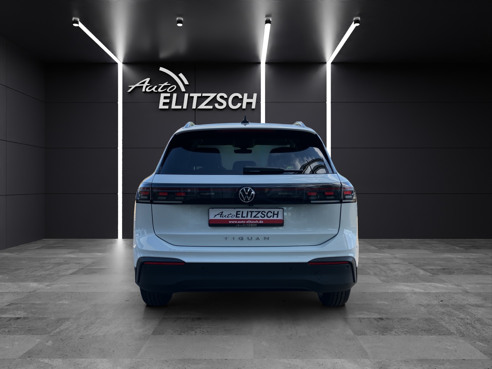 Fahrzeugabbildung Volkswagen Tiguan TDI Life NAVI LED+ Kessy easyOpen