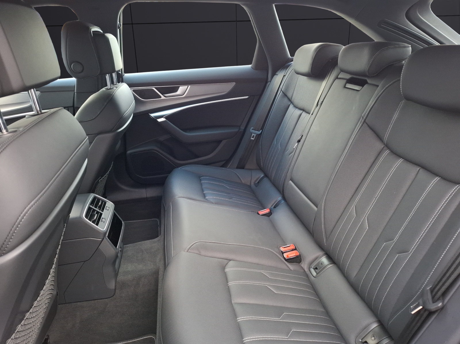 Fahrzeugabbildung Audi A6 Avant 50 TDI quattro S-line Matrix AHK Navi Luft AVC RFK Leder SH 20