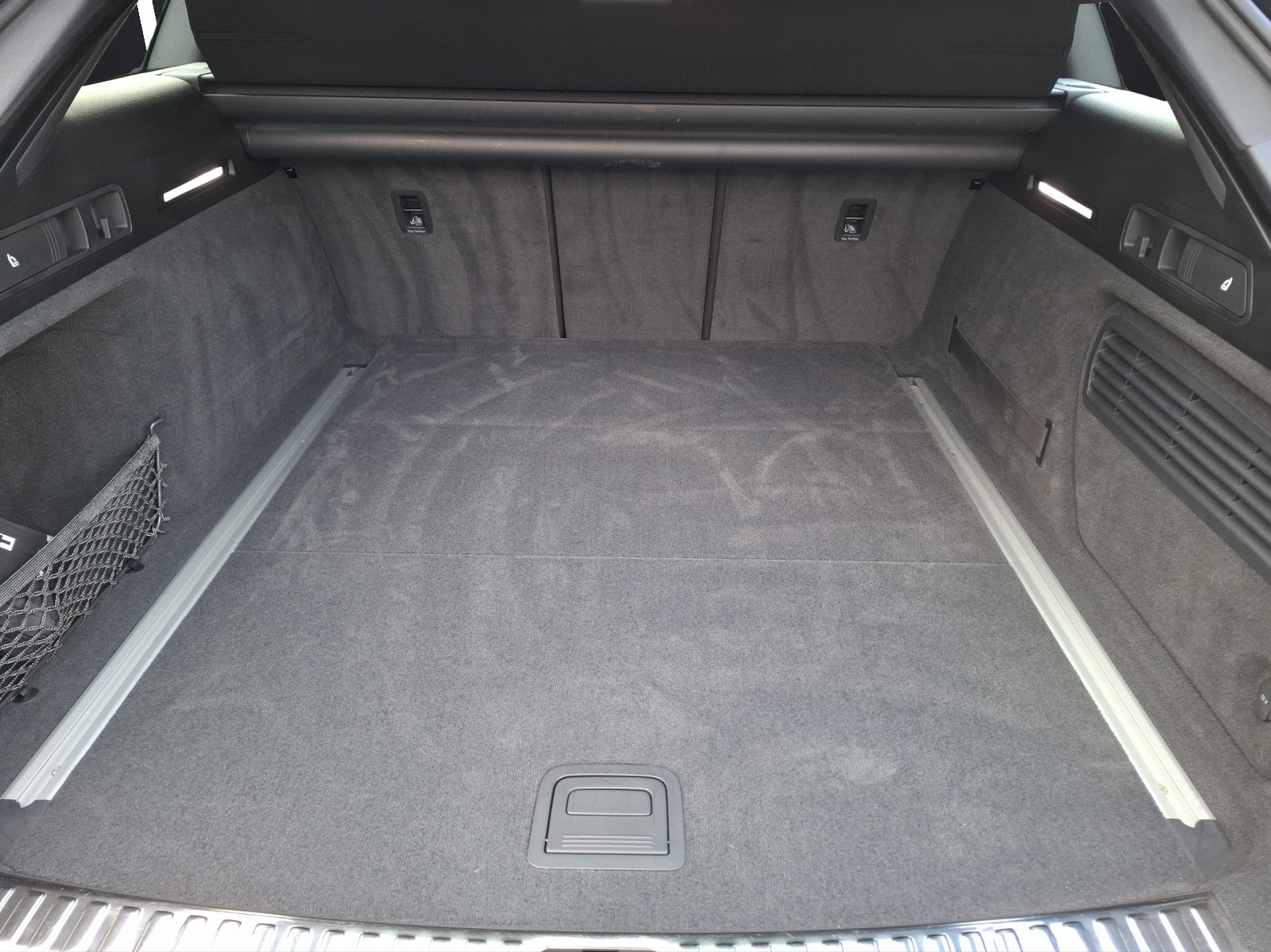 Fahrzeugabbildung Audi A6 Avant 50 TDI quattro S-line Matrix AHK Navi Luft AVC RFK Leder SH 20