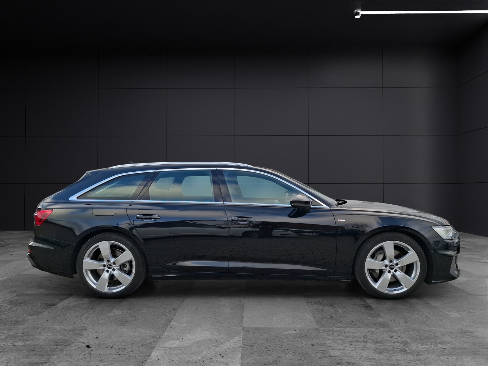 Fahrzeugabbildung Audi A6 Avant 50 TDI quattro S-line Matrix AHK Navi Luft AVC RFK Leder SH 20