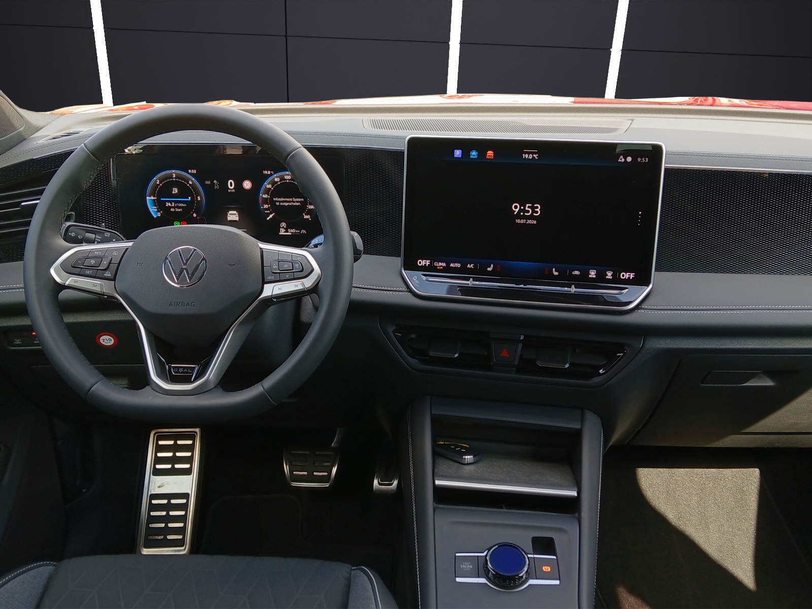 Fahrzeugabbildung Volkswagen Tiguan TDI Goal DSG Matrix AHK Navi AID ACC RFK SH 18