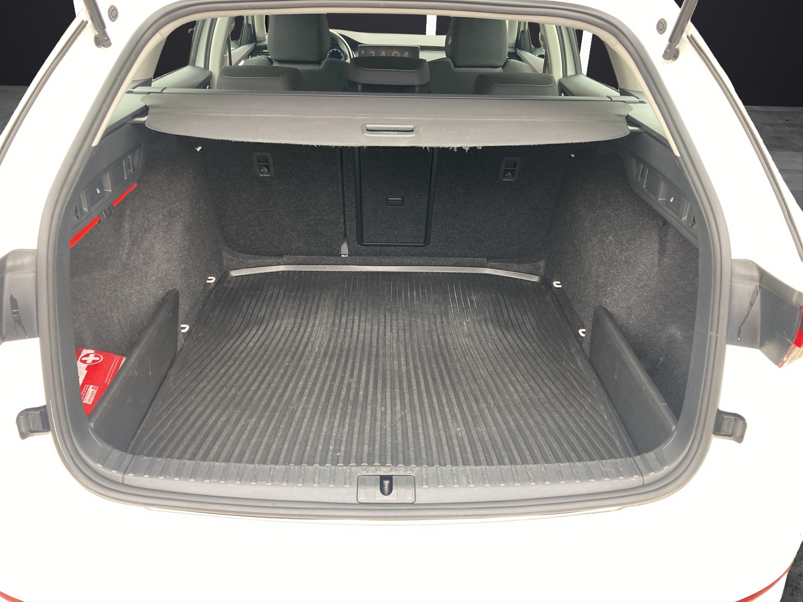 Fahrzeugabbildung SKODA Octavia Combi TDI First-Edition DSG LED Navi PDC SH