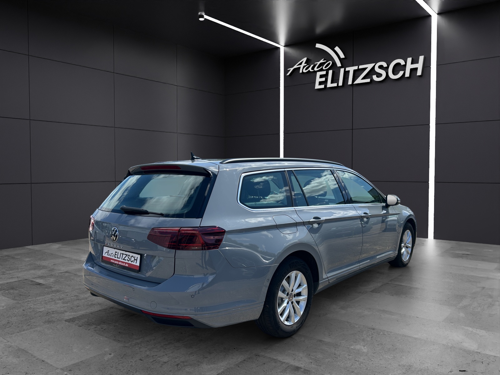 Fahrzeugabbildung Volkswagen Passat Variant TDI Business Matrix Navi ACC AID HUD SHZ LHZ Massage