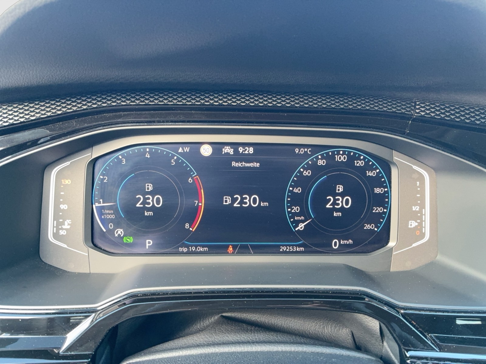 Fahrzeugabbildung Volkswagen Polo TSI Active DSG LED Navi ACC PDC SH