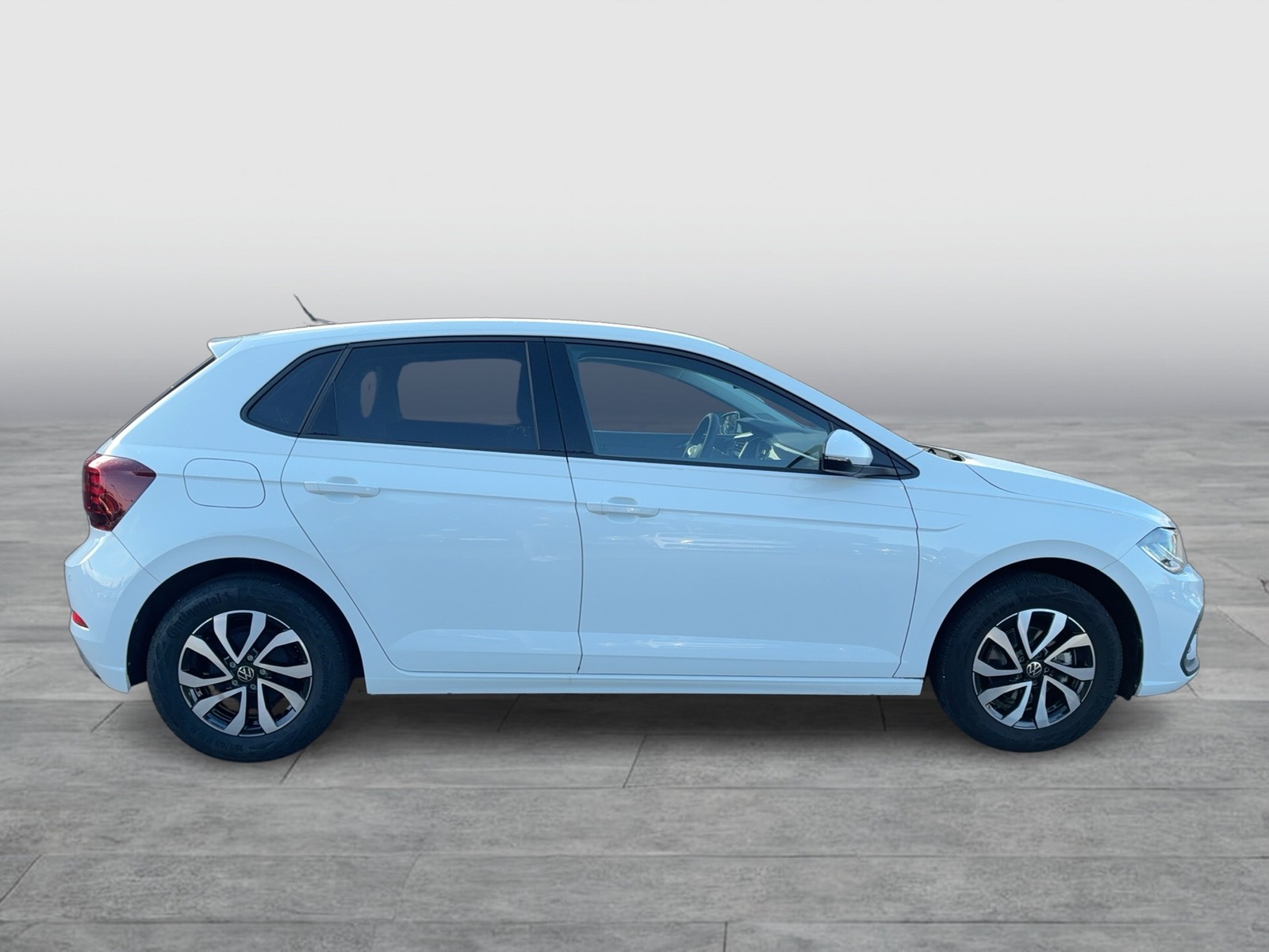 Fahrzeugabbildung Volkswagen Polo TSI Active DSG LED Navi ACC PDC SH