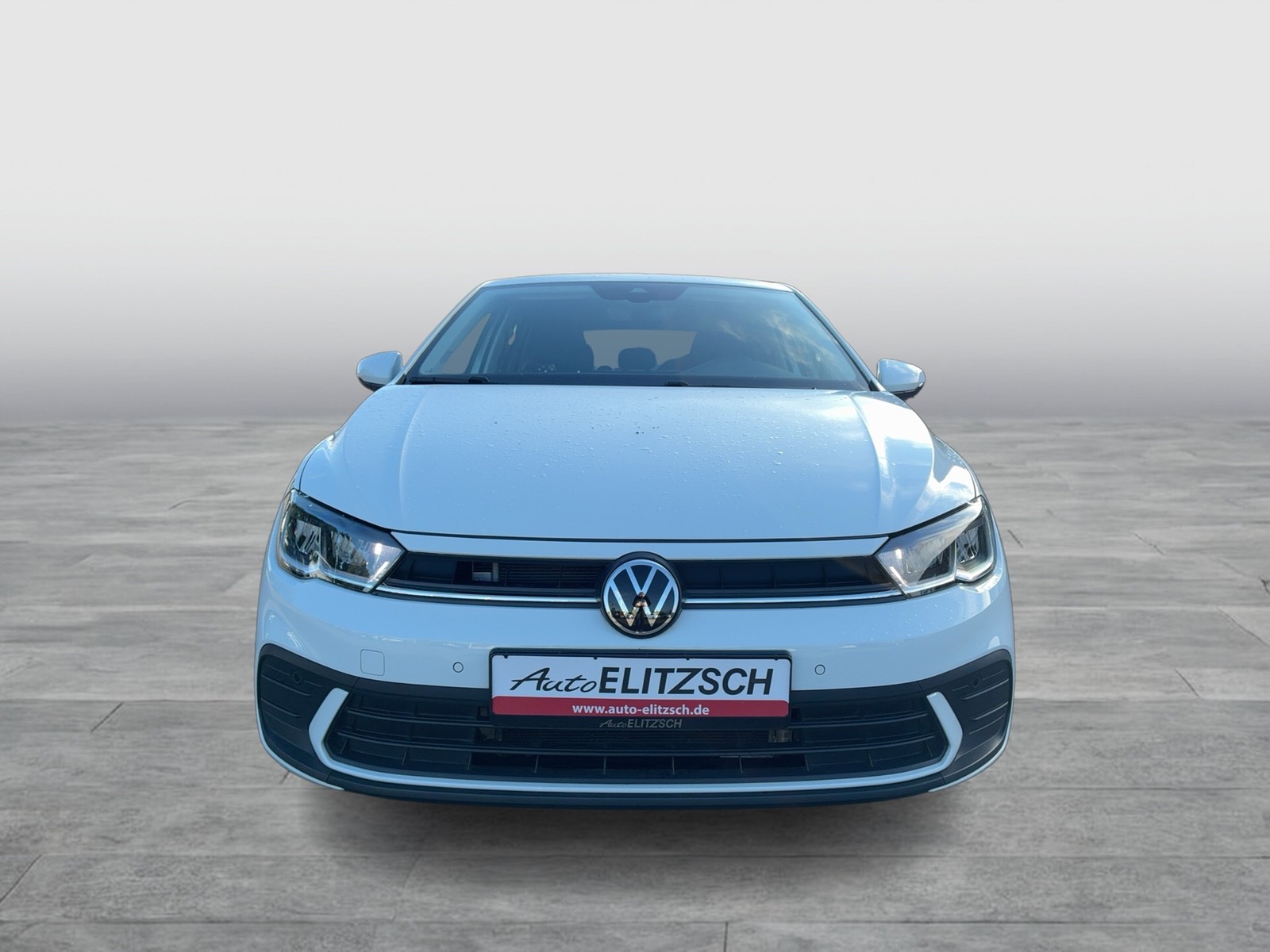 Fahrzeugabbildung Volkswagen Polo TSI Active DSG LED Navi ACC PDC SH