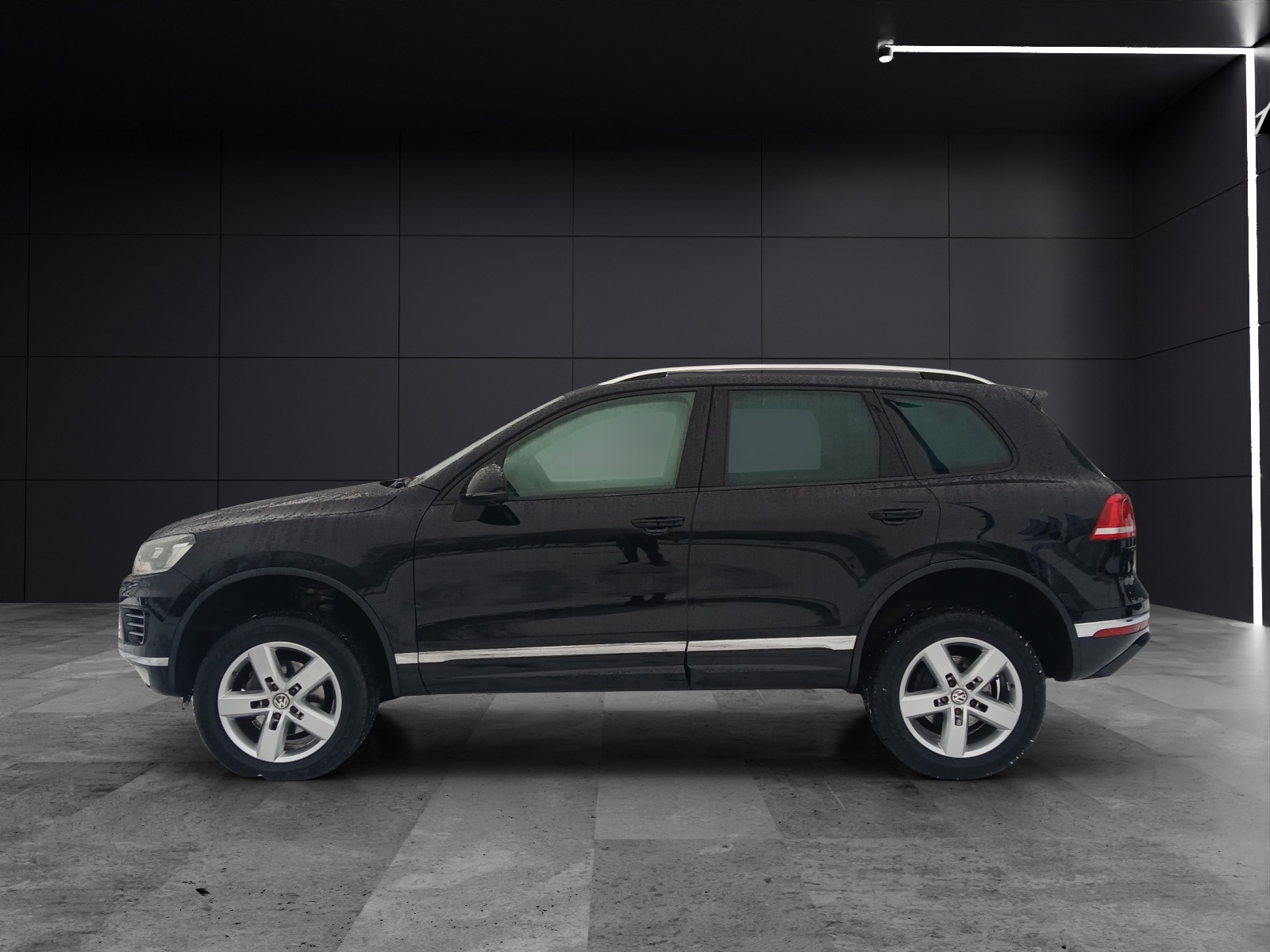 Fahrzeugabbildung Volkswagen Touareg TDI Terrain-Tech R-Line 4M Xenon AHK Navi Luft Leder SH 19