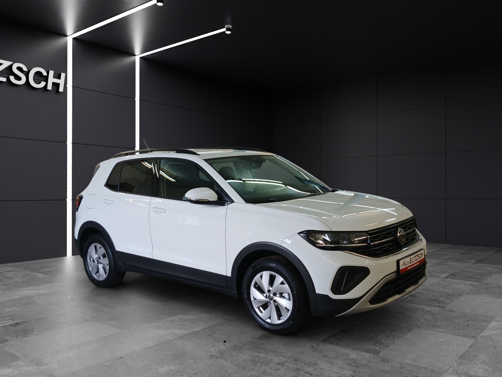 Fahrzeugabbildung Volkswagen T-Cross Life DSG LED RearView Ready2Discover