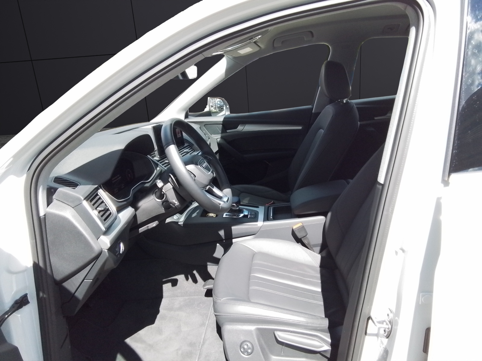 Fahrzeugabbildung Audi Q5 Sportback 40 TDI quattro Matrix Navi Leder AVC ACC RFK SH