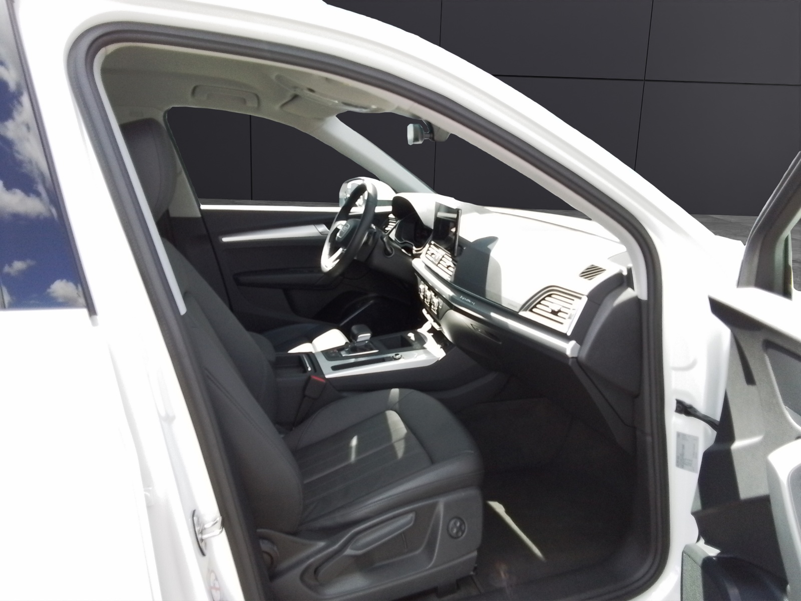 Fahrzeugabbildung Audi Q5 Sportback 40 TDI quattro Matrix Navi Leder AVC ACC RFK SH