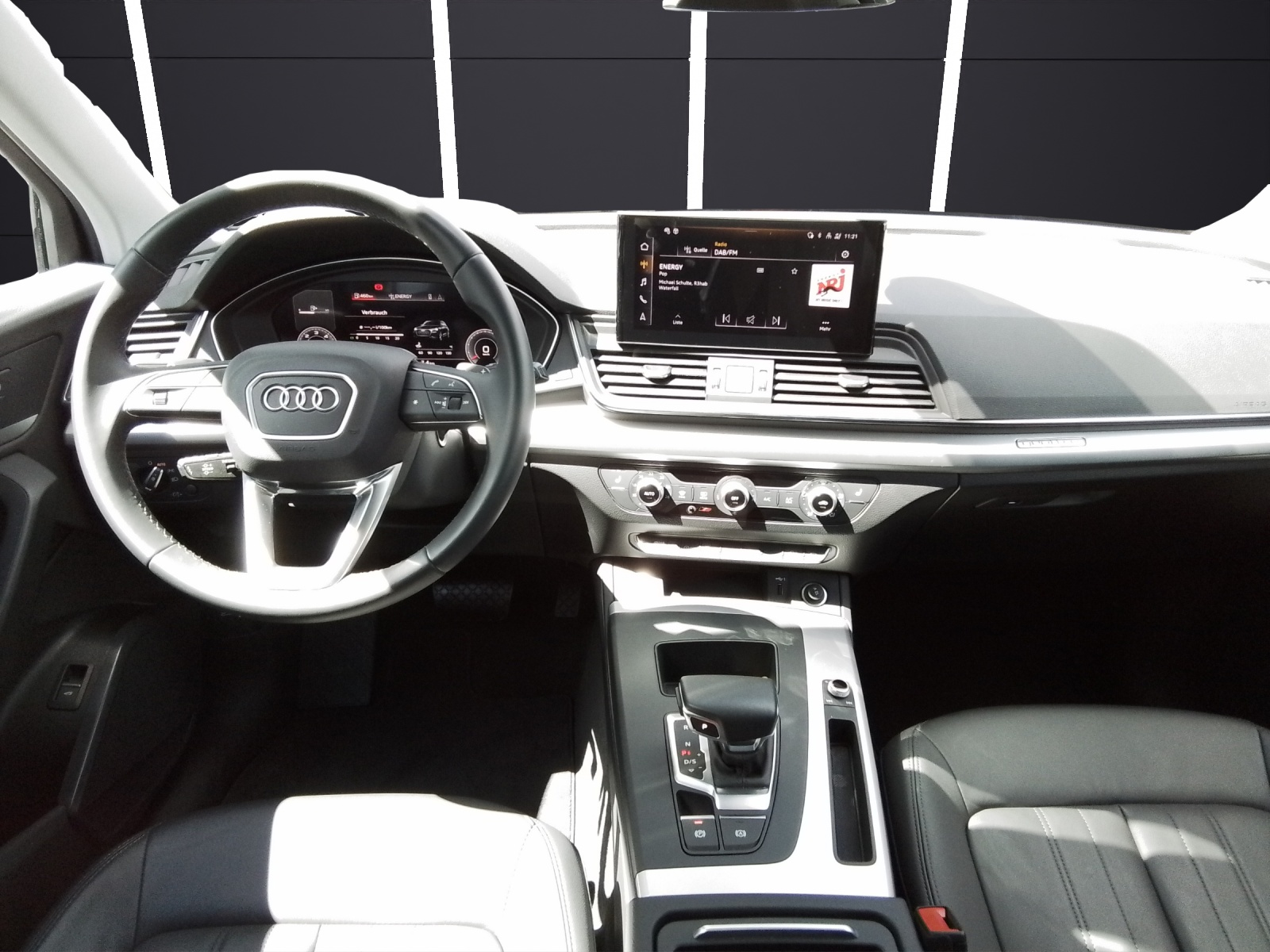 Fahrzeugabbildung Audi Q5 Sportback 40 TDI quattro Matrix Navi Leder AVC ACC RFK SH
