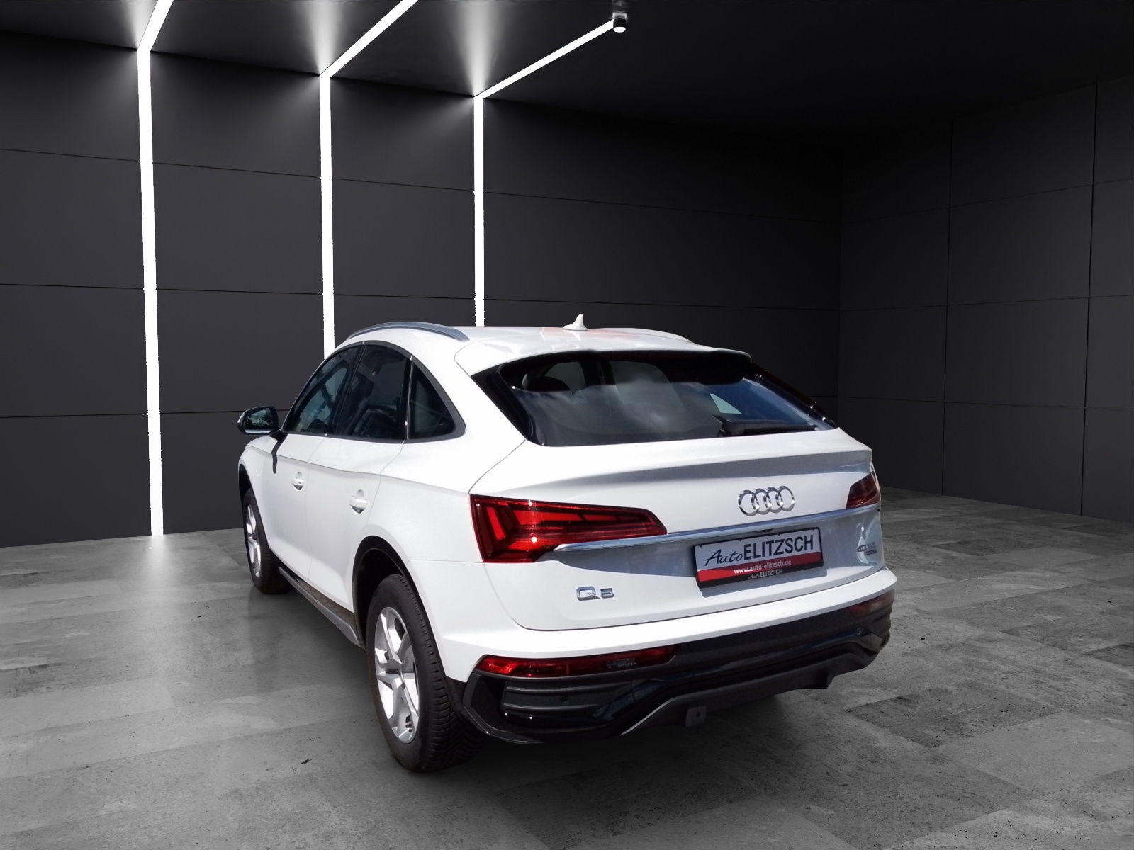 Fahrzeugabbildung Audi Q5 Sportback 40 TDI quattro Matrix Navi Leder AVC ACC RFK SH