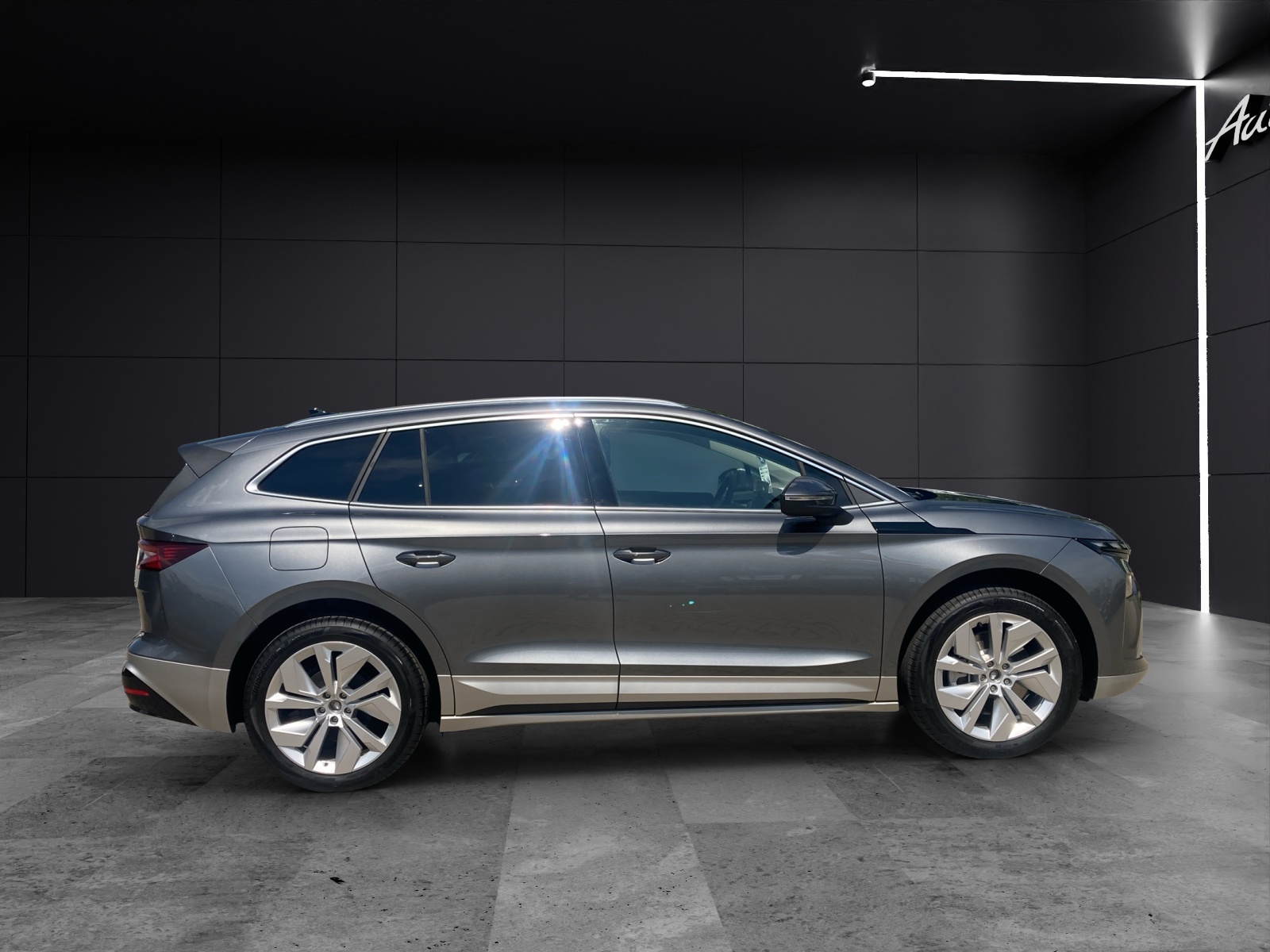 Fahrzeugabbildung SKODA Enyaq 85 x eco Suite