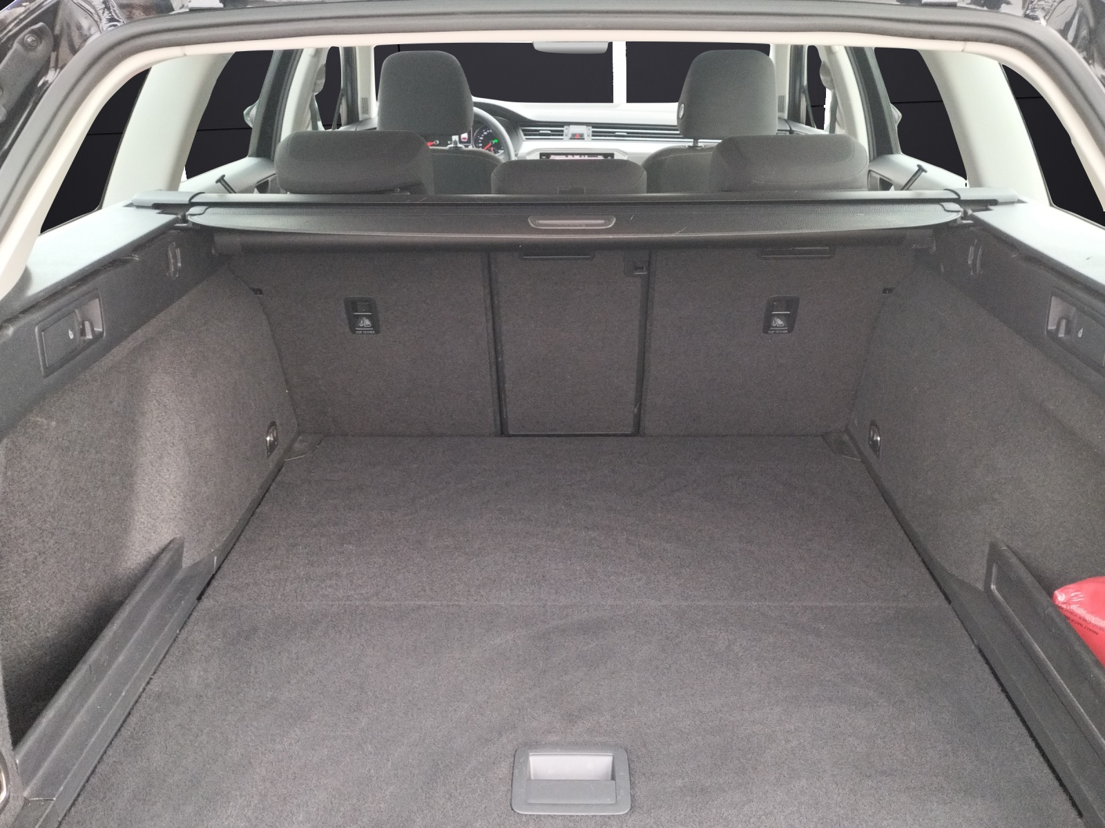 Fahrzeugabbildung Volkswagen Passat Variant Basis TDI DSG LED ACC SH WeConnect Navi Klima