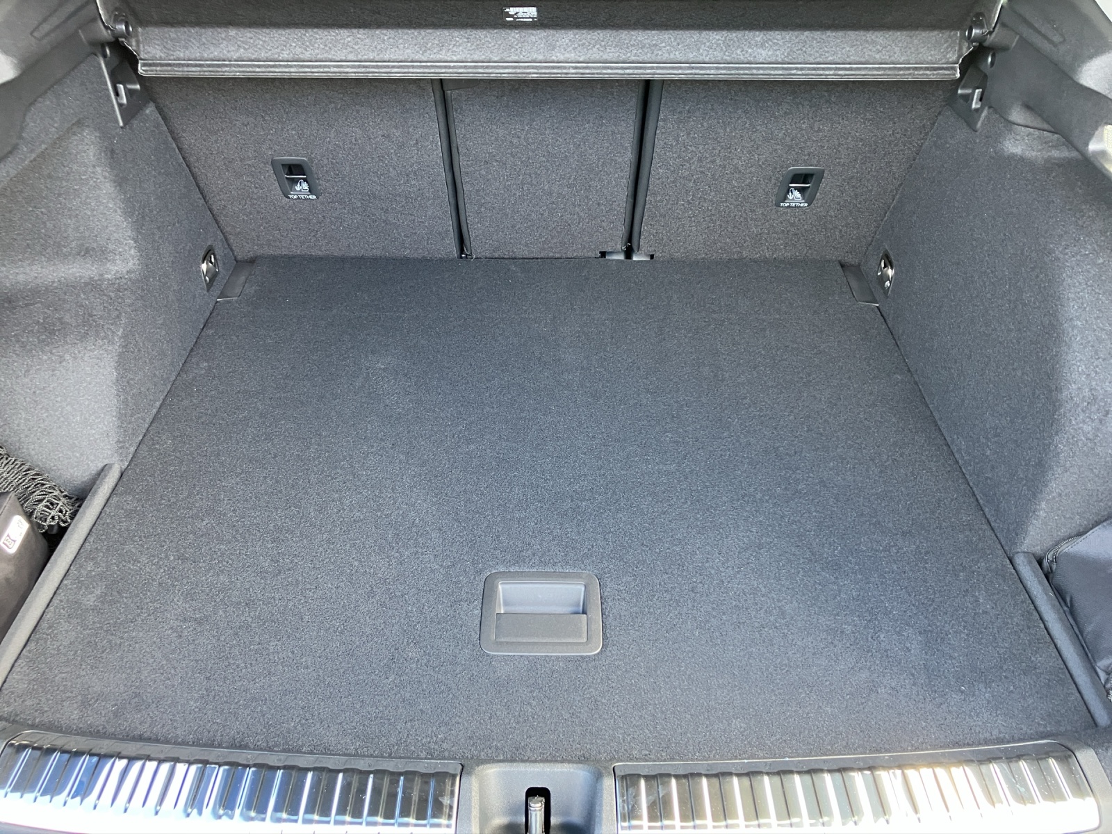 Fahrzeugabbildung Audi Q3 TFSI 110 kW LED, AHZV, DAB, ACC