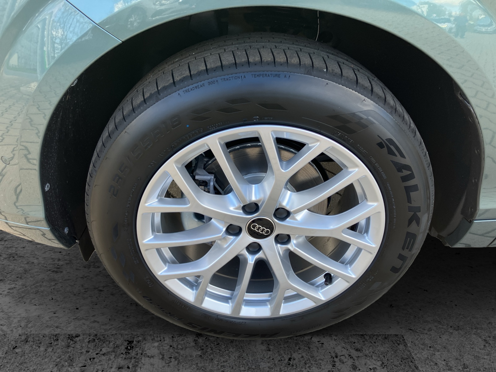 Fahrzeugabbildung Audi Q3 TFSI 110 kW LED, AHZV, DAB, ACC