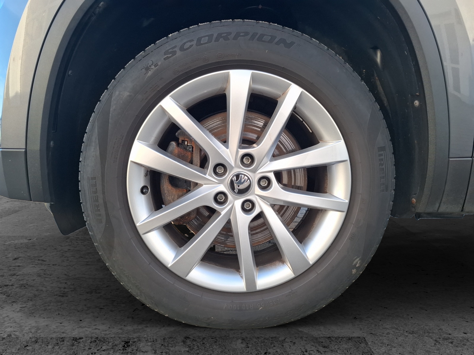 Fahrzeugabbildung SKODA Kodiaq TSI Style DSG 4x4 Standhzg. Matrix Navi Leder AID ACC RFK SH