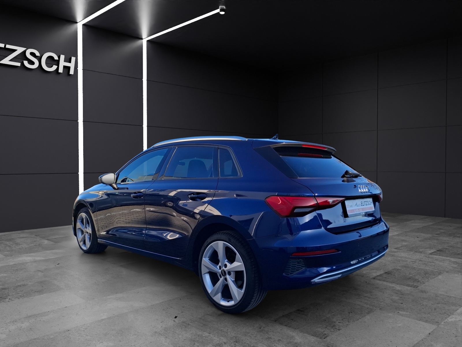 Fahrzeugabbildung Audi A3 Sportback 30 TFSI advanced Navi AVC ACC PDC SH LM