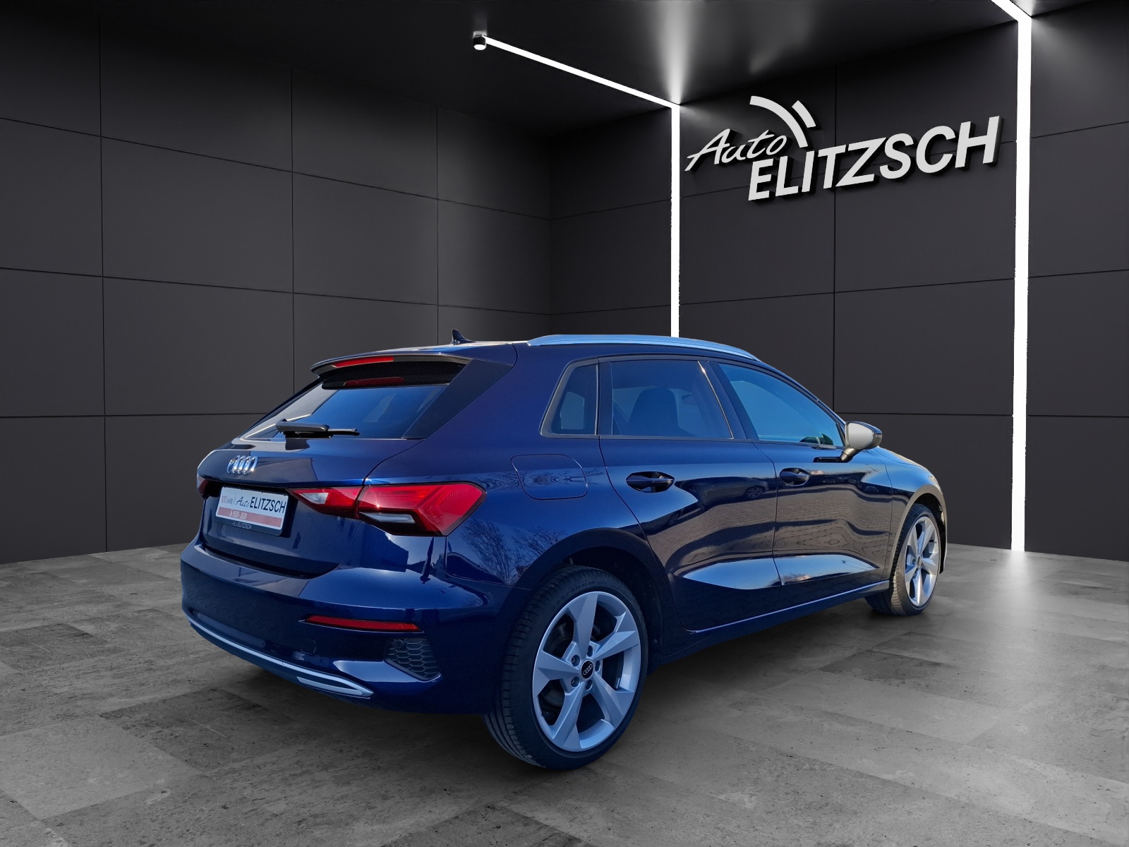 Fahrzeugabbildung Audi A3 Sportback 30 TFSI advanced Navi AVC ACC PDC SH LM