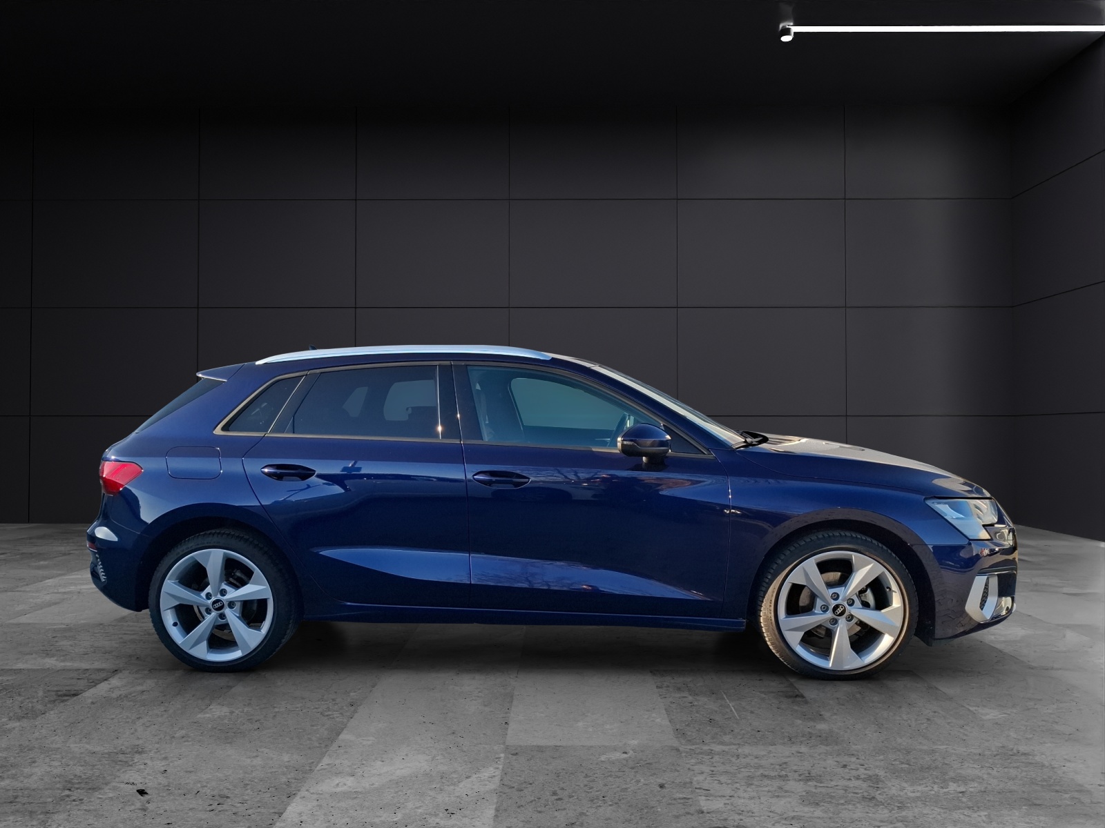 Fahrzeugabbildung Audi A3 Sportback 30 TFSI advanced Navi AVC ACC PDC SH LM