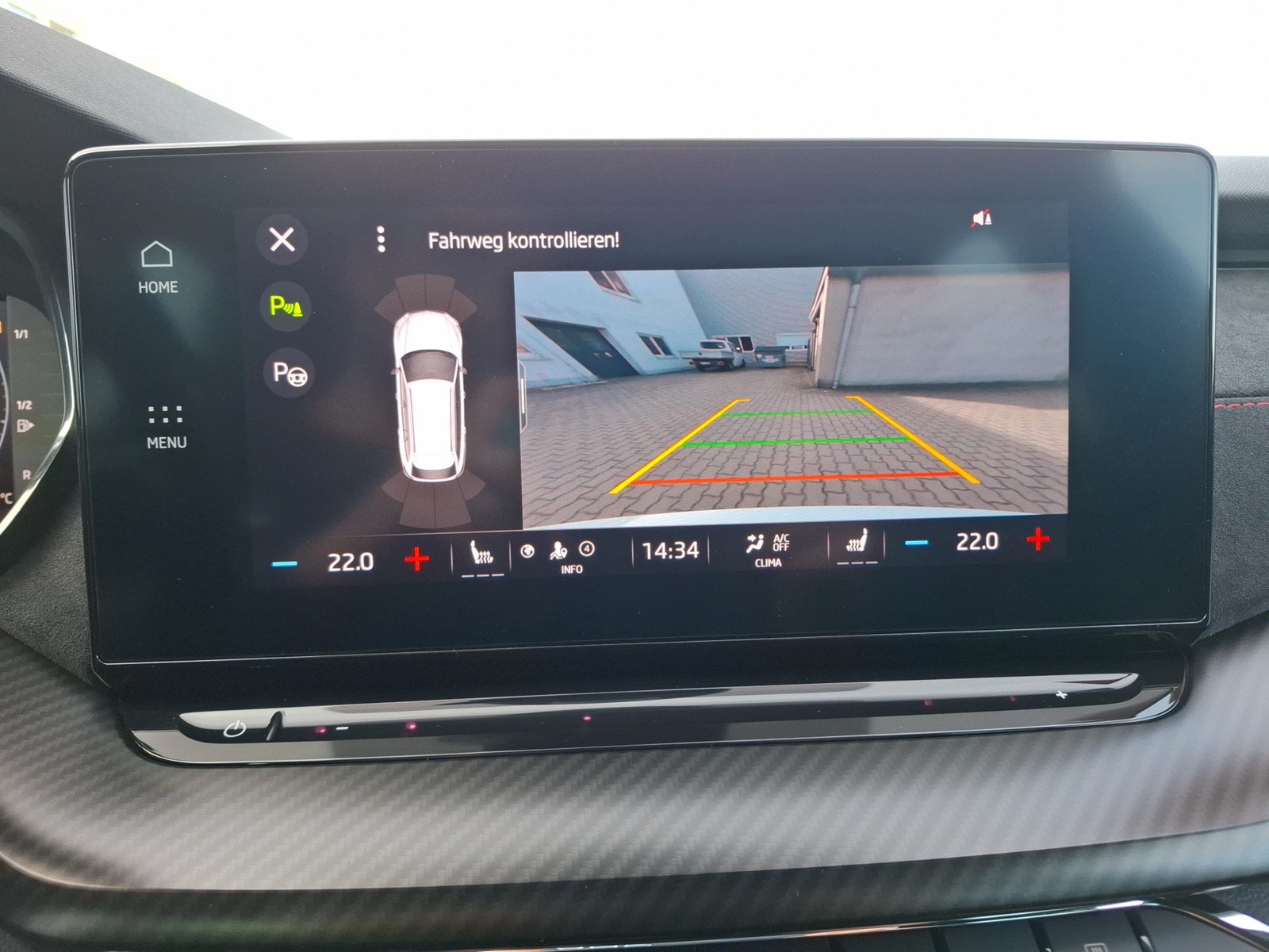 Fahrzeugabbildung SKODA Octavia CombI TSI RS-Plus DSG Matrix Navi Pano HUD ACC RFK Canton SH 19