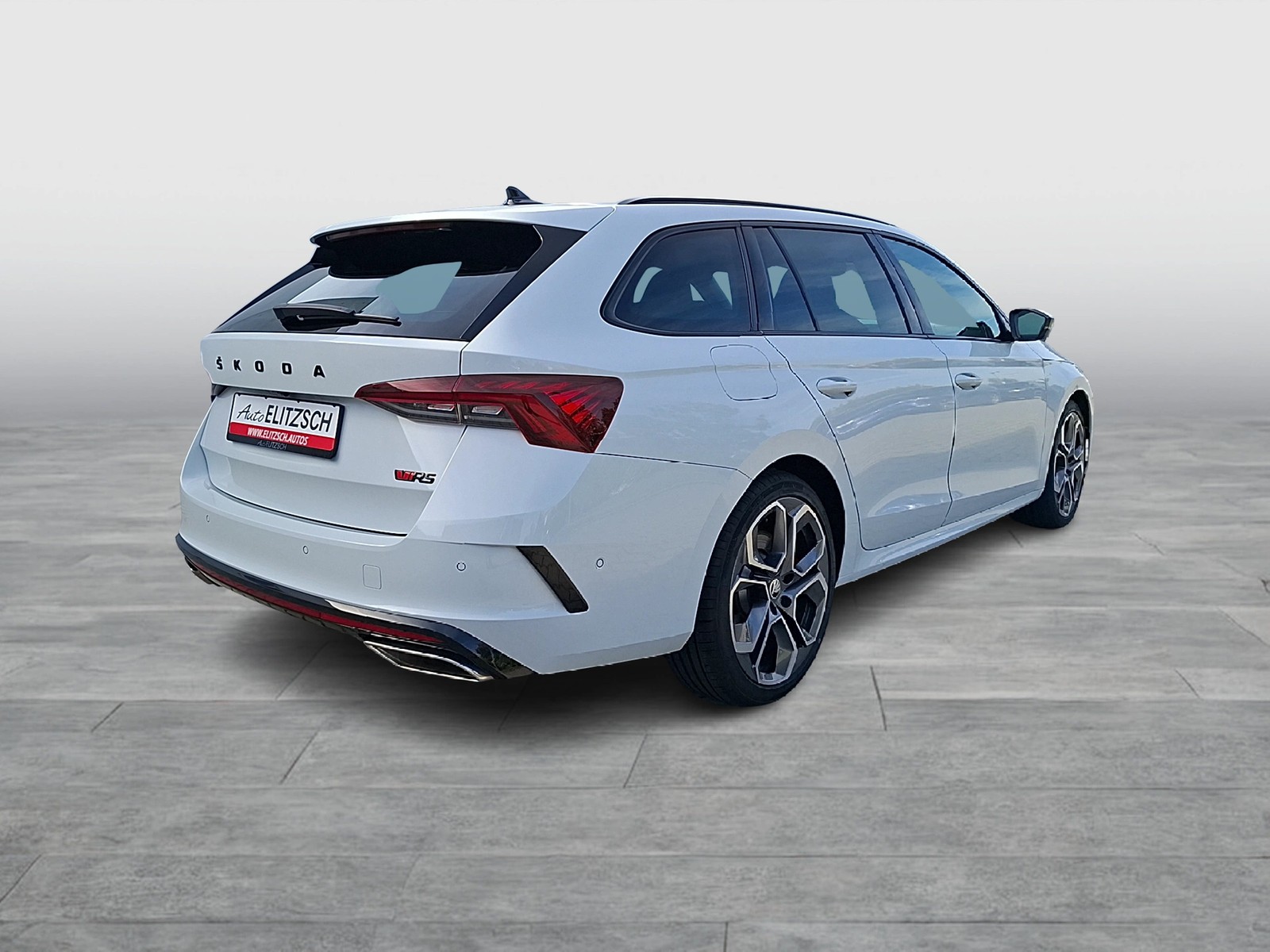 Fahrzeugabbildung SKODA Octavia CombI TSI RS-Plus DSG Matrix Navi Pano HUD ACC RFK Canton SH 19