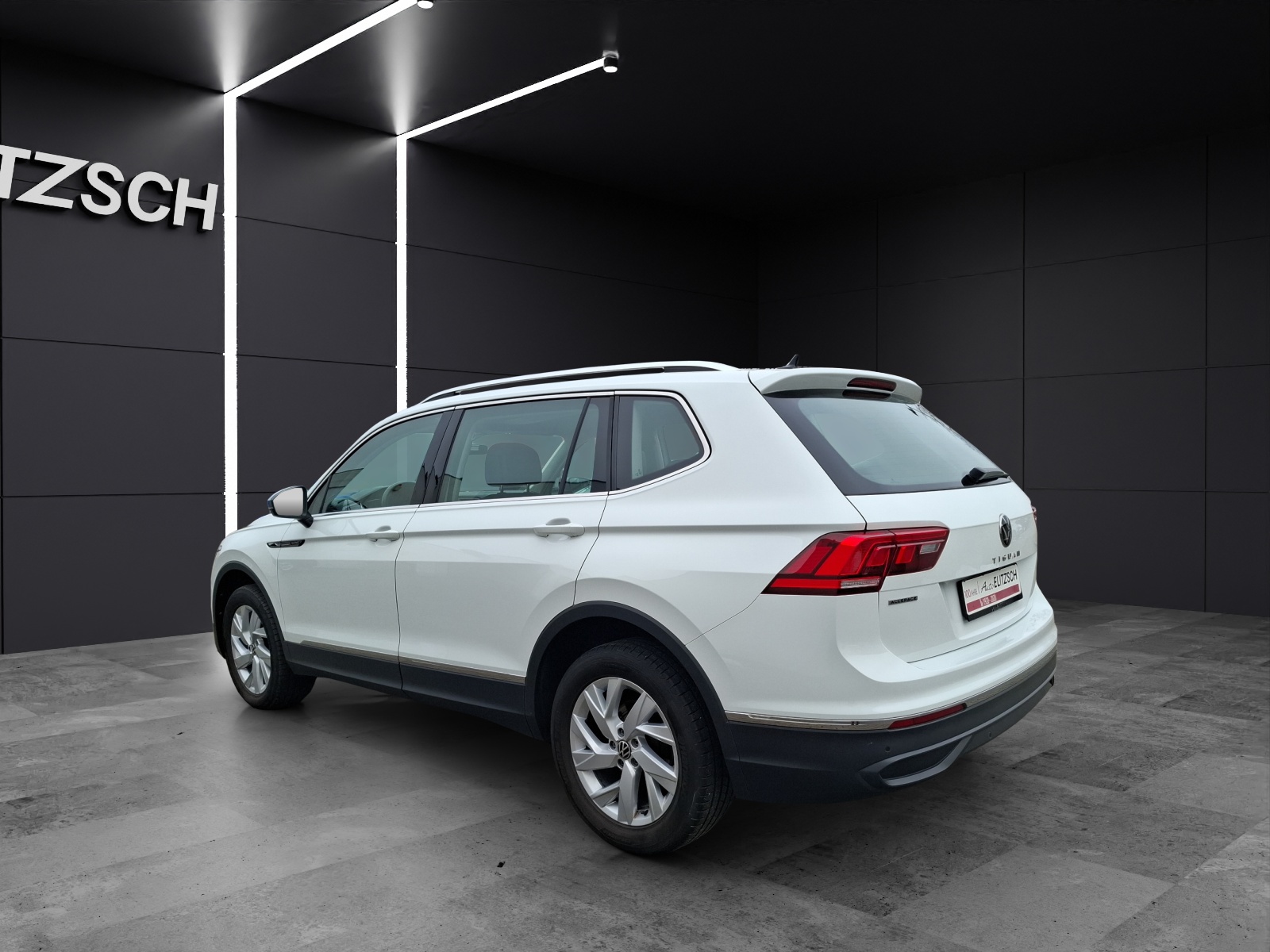 Fahrzeugabbildung Volkswagen Tiguan Allspace TDI Life DSG 4M LED Navi AID ACC RFK SH