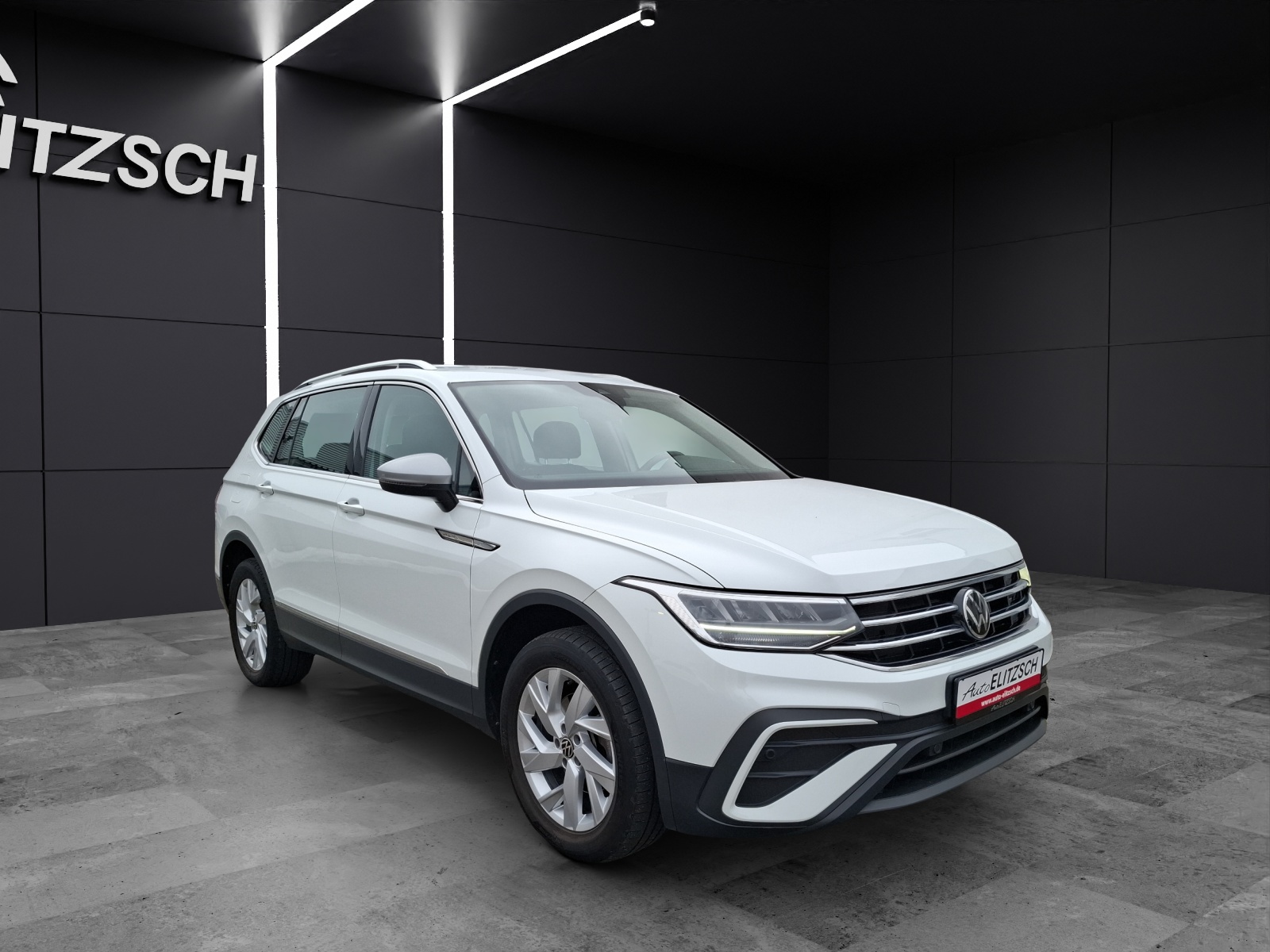 Fahrzeugabbildung Volkswagen Tiguan Allspace TDI Life DSG 4M LED Navi AID ACC RFK SH