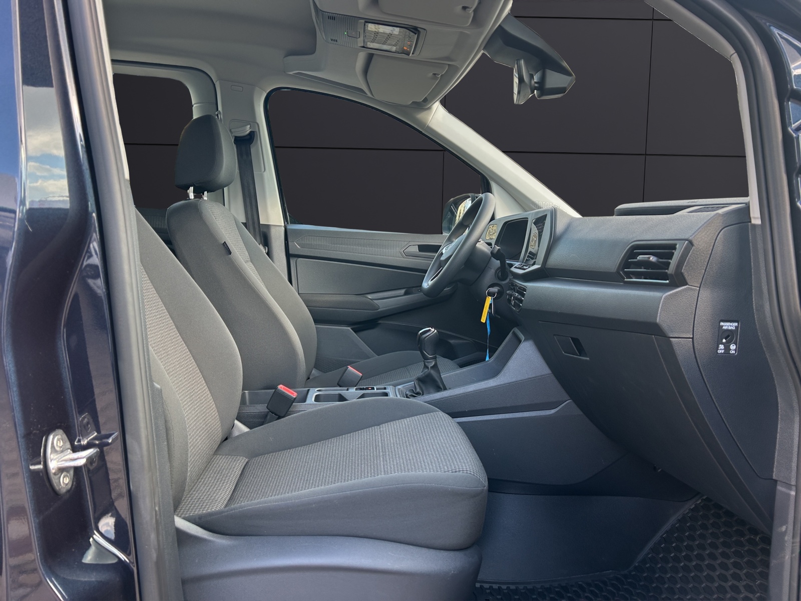 Fahrzeugabbildung Volkswagen Caddy Kombi TDI Maxi 4MOT AHZV PDC NSW