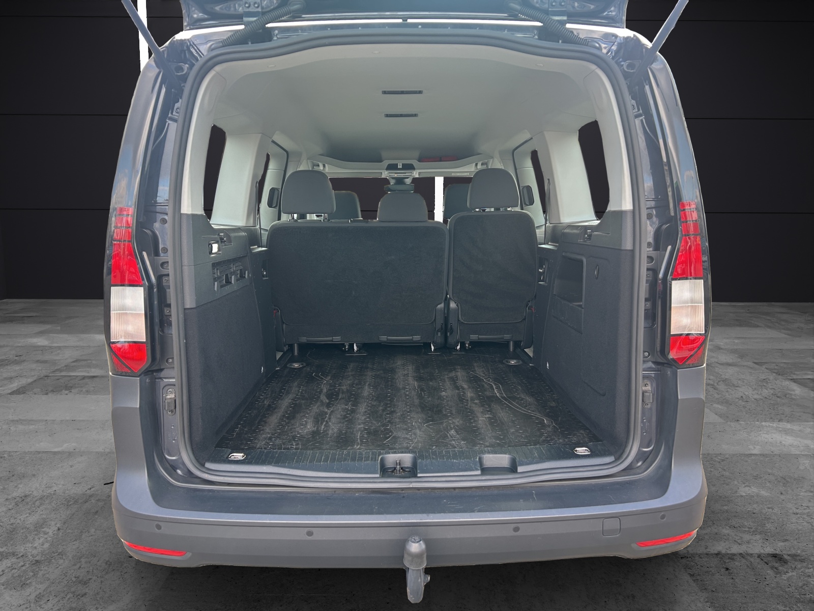 Fahrzeugabbildung Volkswagen Caddy Kombi TDI Maxi 4MOT AHZV PDC NSW