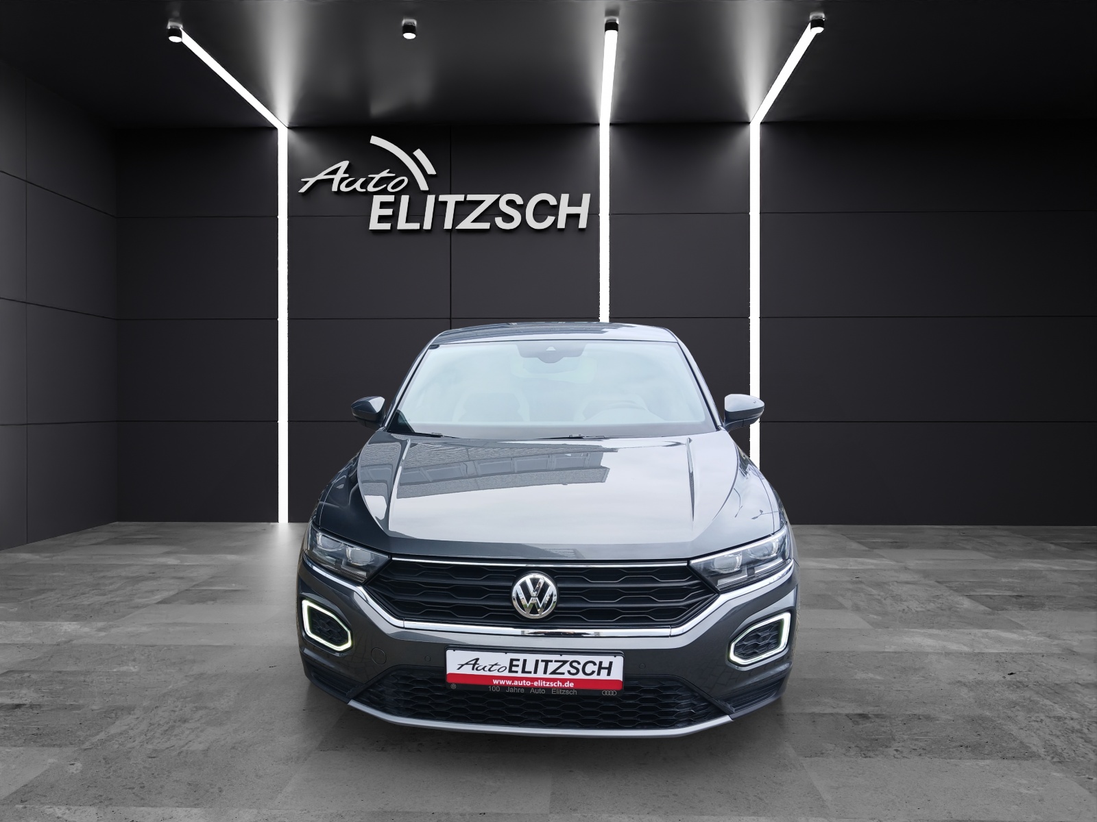Fahrzeugabbildung Volkswagen T-Roc 1.5 l TSI Sport DSG LED Standh.