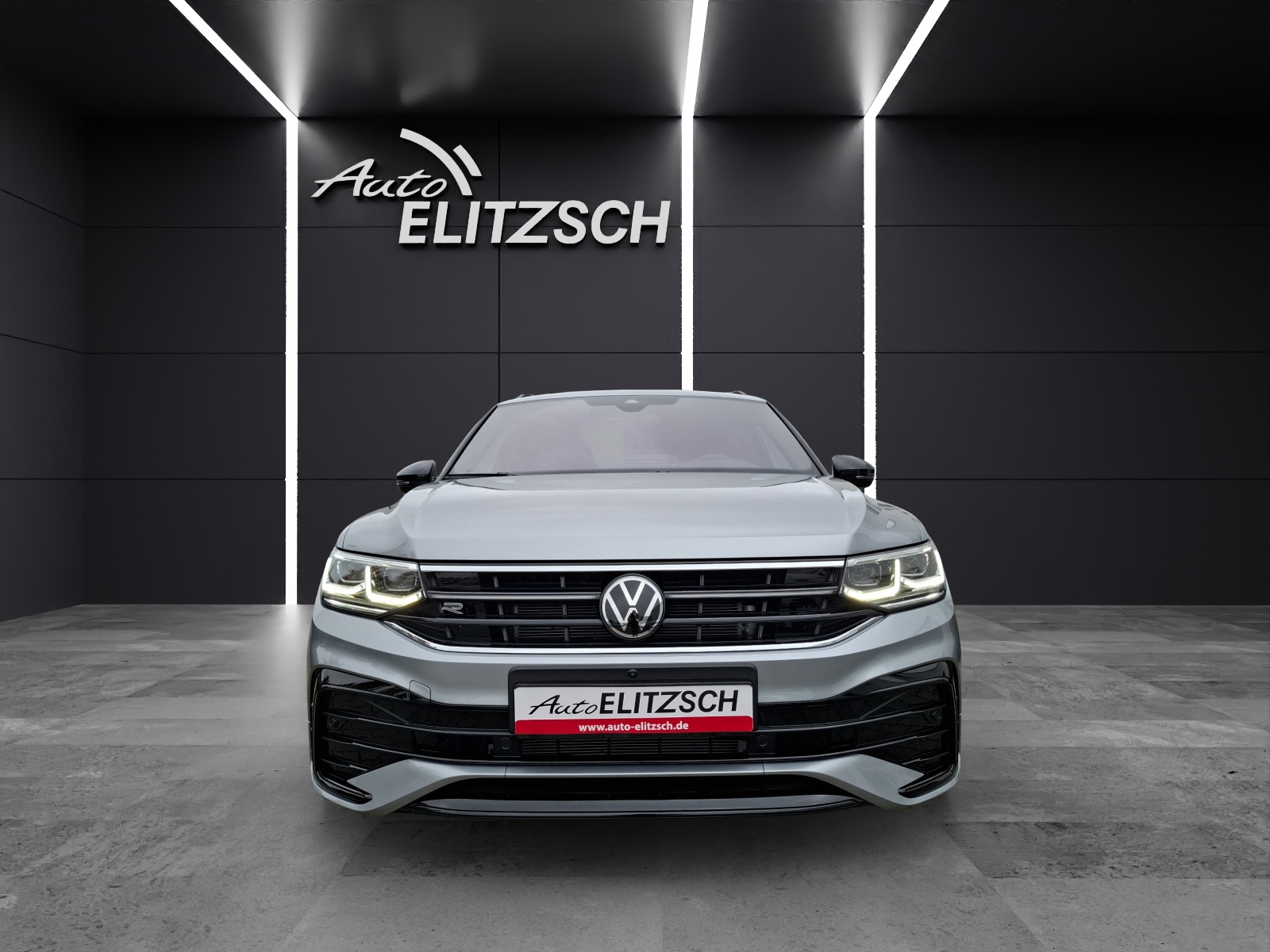 Fahrzeugabbildung Volkswagen Tiguan Allspace TDI R-Line DSG 4M STH Matrix AHK Navi Pano AID ACC RFK SH