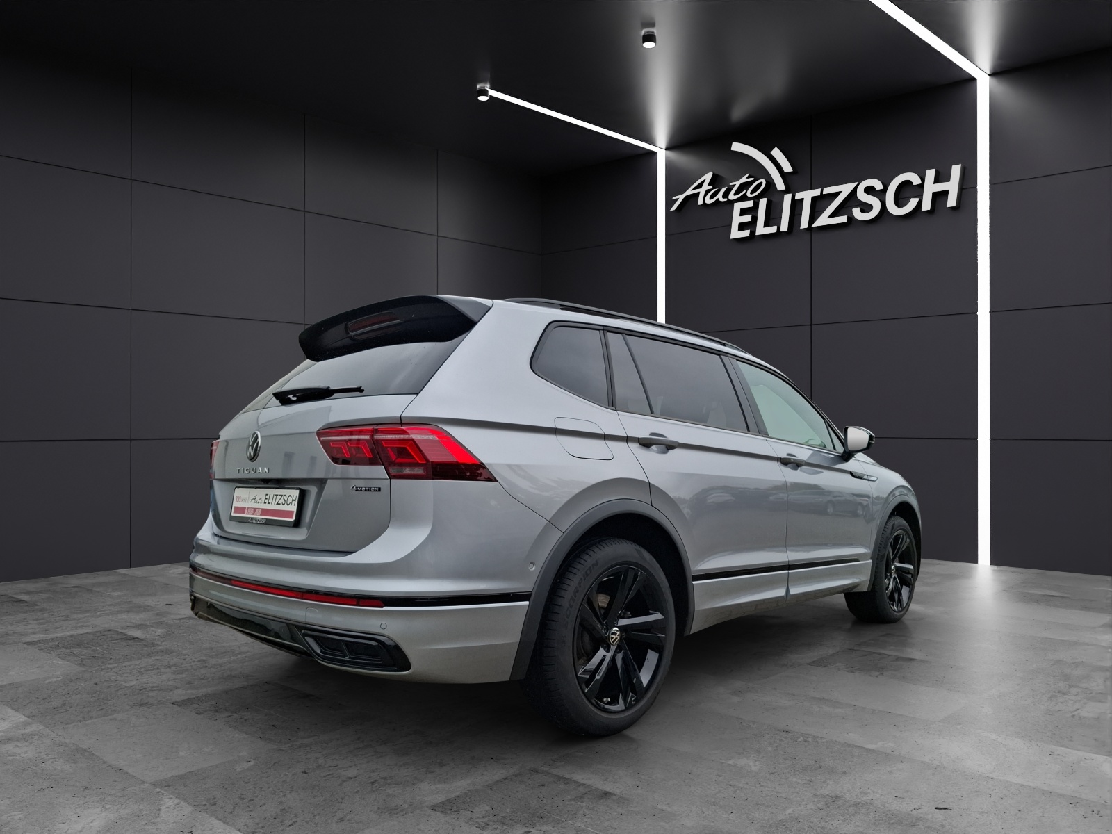 Fahrzeugabbildung Volkswagen Tiguan Allspace TDI R-Line DSG 4M STH Matrix AHK Navi Pano AID ACC RFK SH