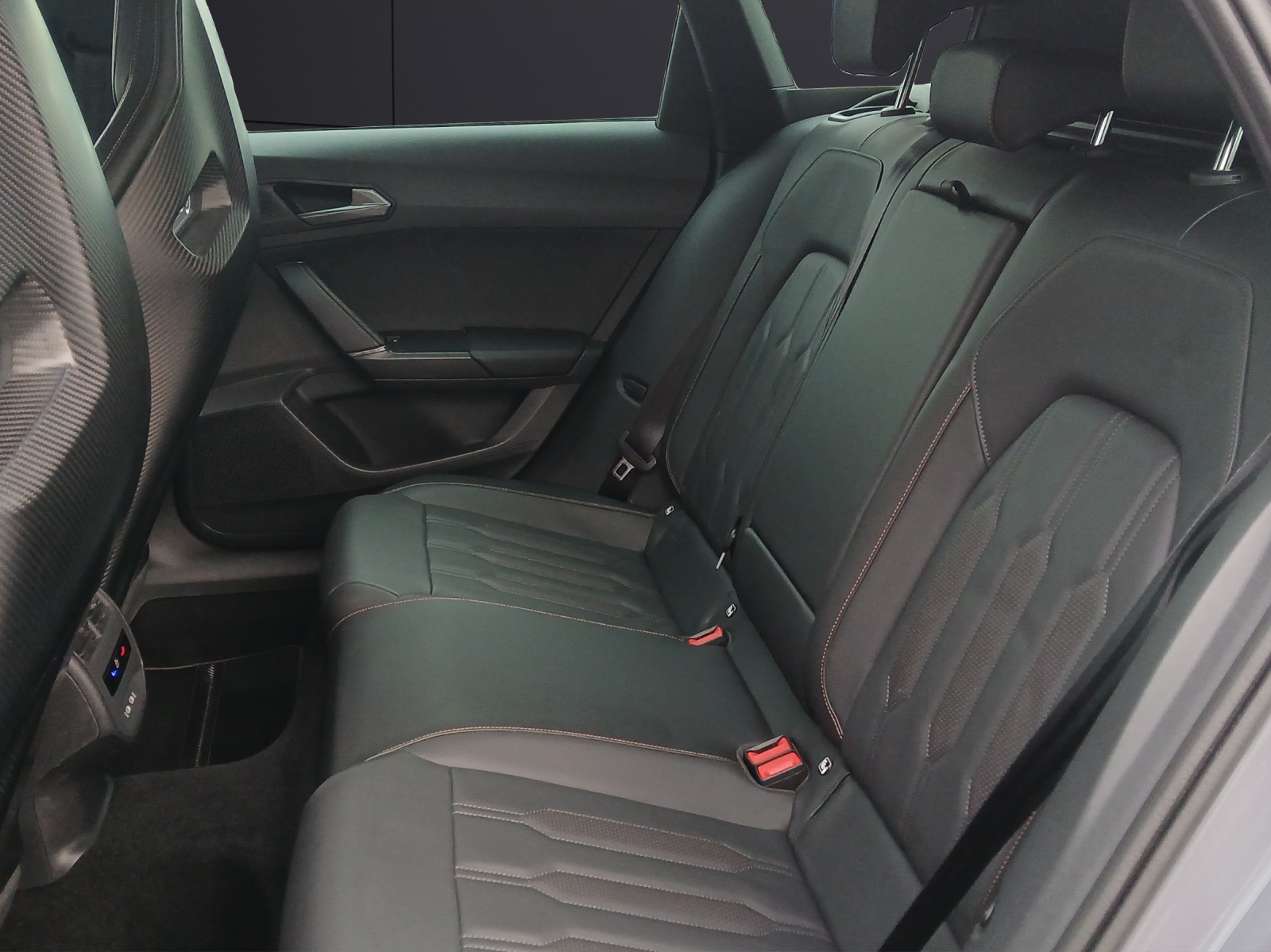 Fahrzeugabbildung CUPRA Leon ST VZ CUP DSG 4Drive LED Brembo AHK Navi Leder ACC RFK SH 19