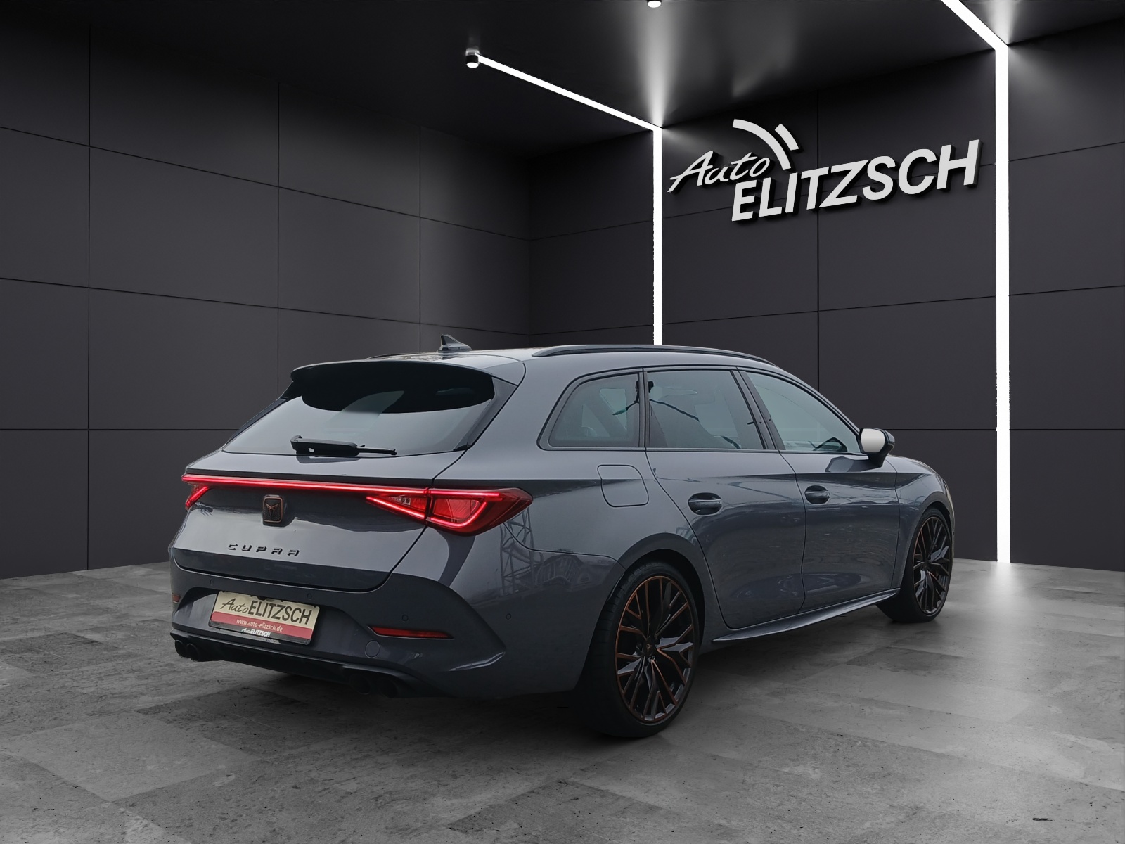 Fahrzeugabbildung CUPRA Leon ST VZ CUP DSG 4Drive LED Brembo AHK Navi Leder ACC RFK SH 19