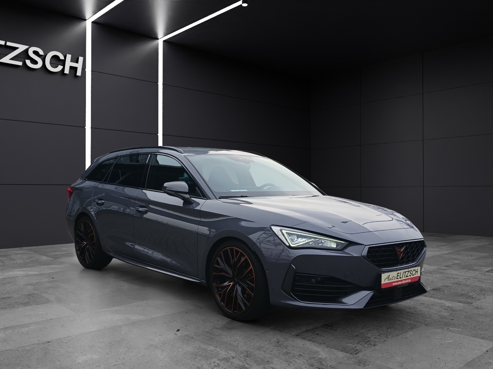 Fahrzeugabbildung CUPRA Leon ST VZ CUP DSG 4Drive LED Brembo AHK Navi Leder ACC RFK SH 19