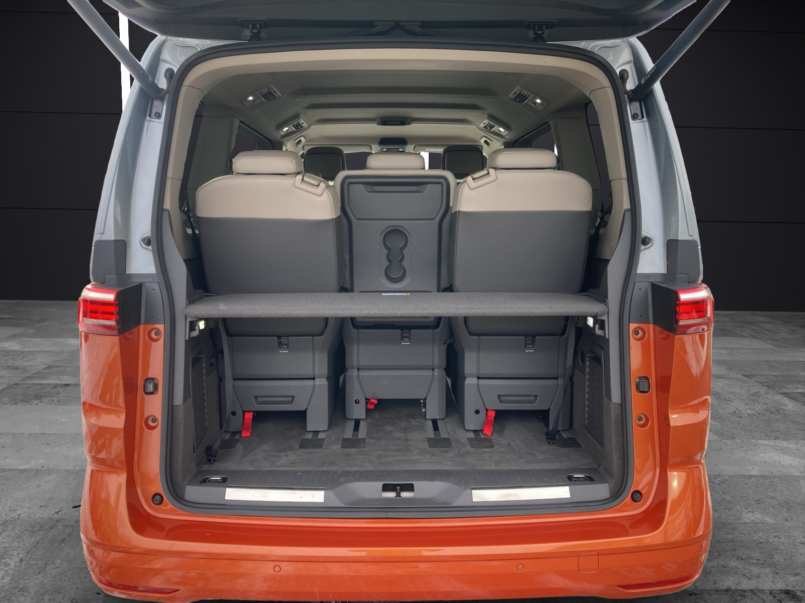 Fahrzeugabbildung Volkswagen T7 Multivan TDI STYLE DSG MATRIX ACC AHZV