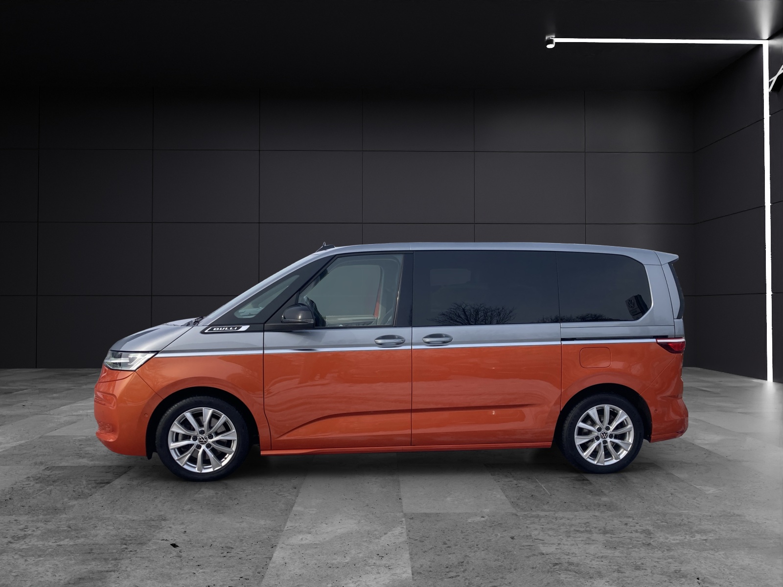 Fahrzeugabbildung Volkswagen T7 Multivan TDI STYLE DSG MATRIX ACC AHZV