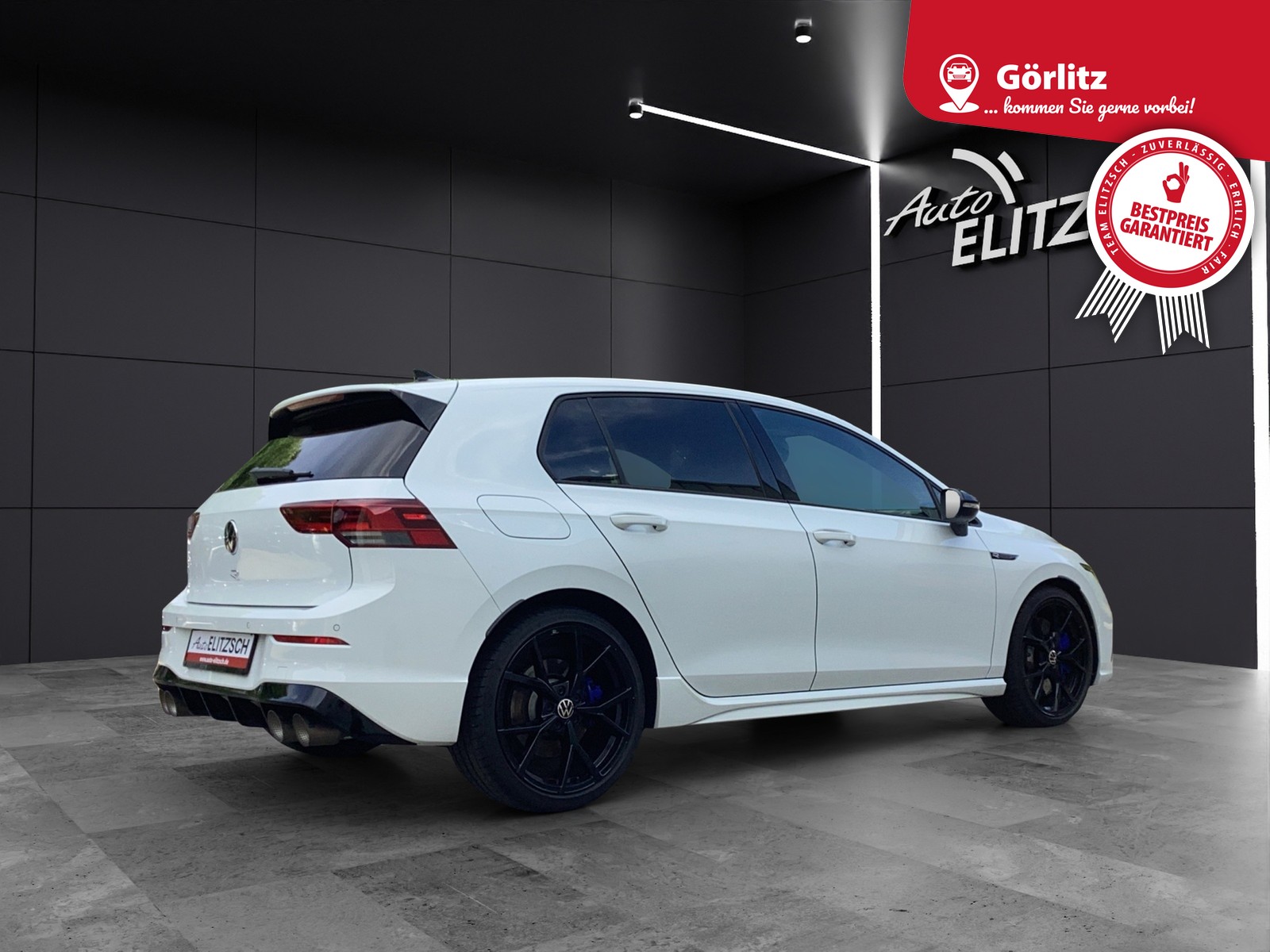 Volkswagen Golf VIII R DSG 4M Black-Stye Matrix Akrapovic Harman Navi AID ACC RFK SHZ 19