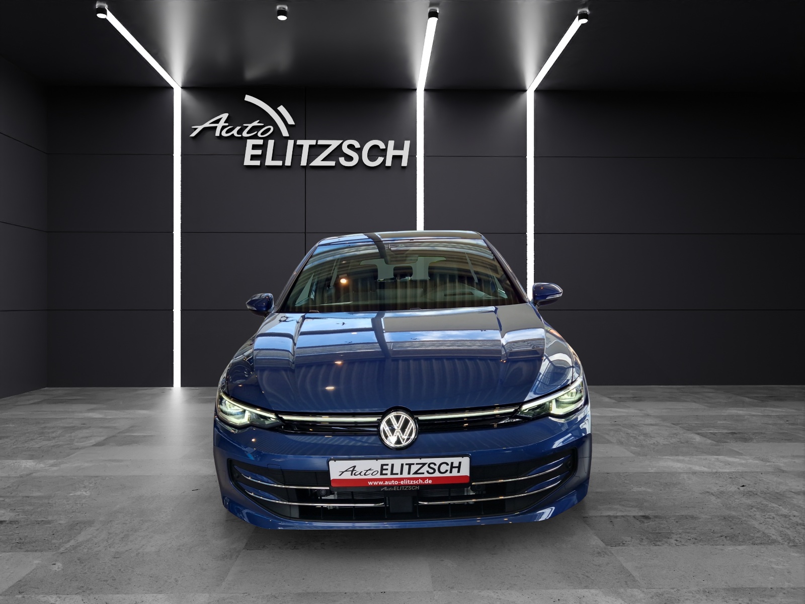 Fahrzeugabbildung Volkswagen Golf VIII eTSI Edition 50 DSG AHK Pano HUD LED-Plus DCC ACC