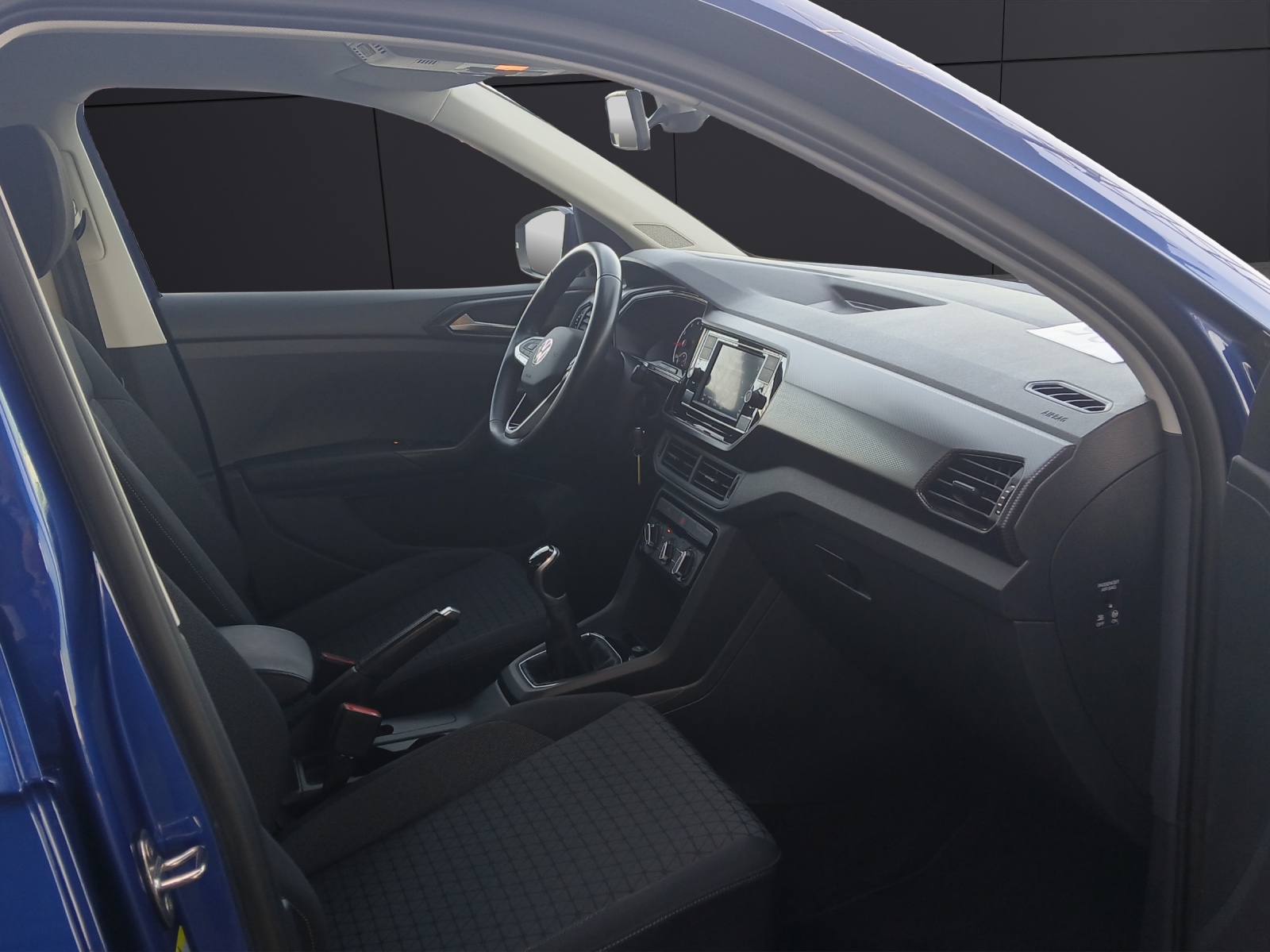 Fahrzeugabbildung Volkswagen T-Cross TSI Life Klima PDC LM