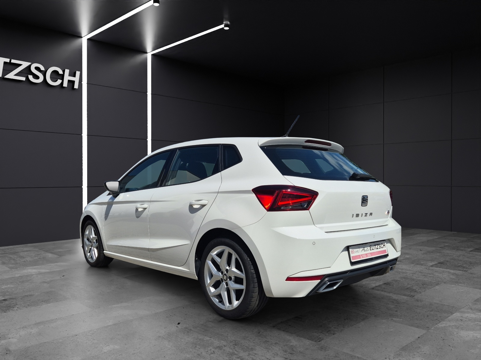 Fahrzeugabbildung SEAT Ibiza TSI FR-Line Beats LED Navi AID ACC RFK SH